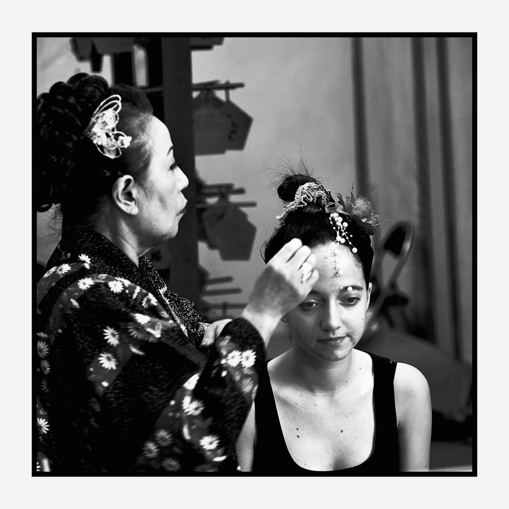 "Maiko" Dancing Girl