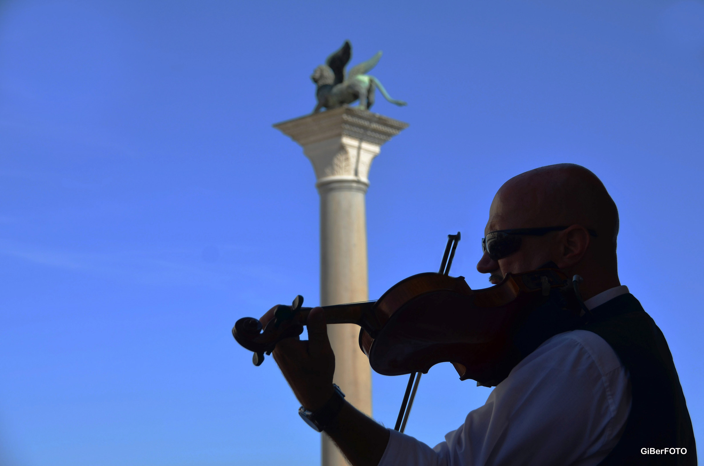 Sviolinata Marciana!