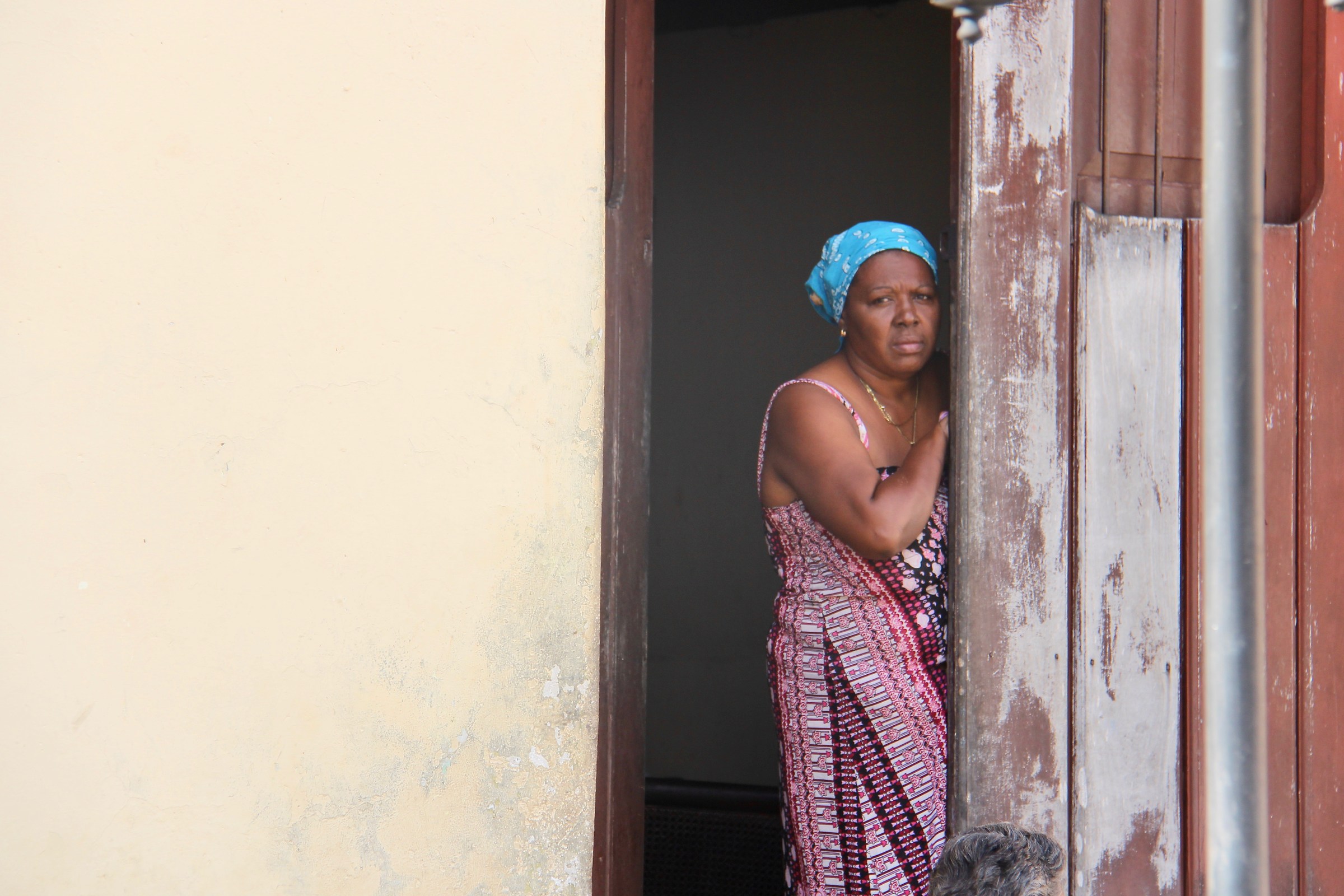 Camauej woman in the doorway