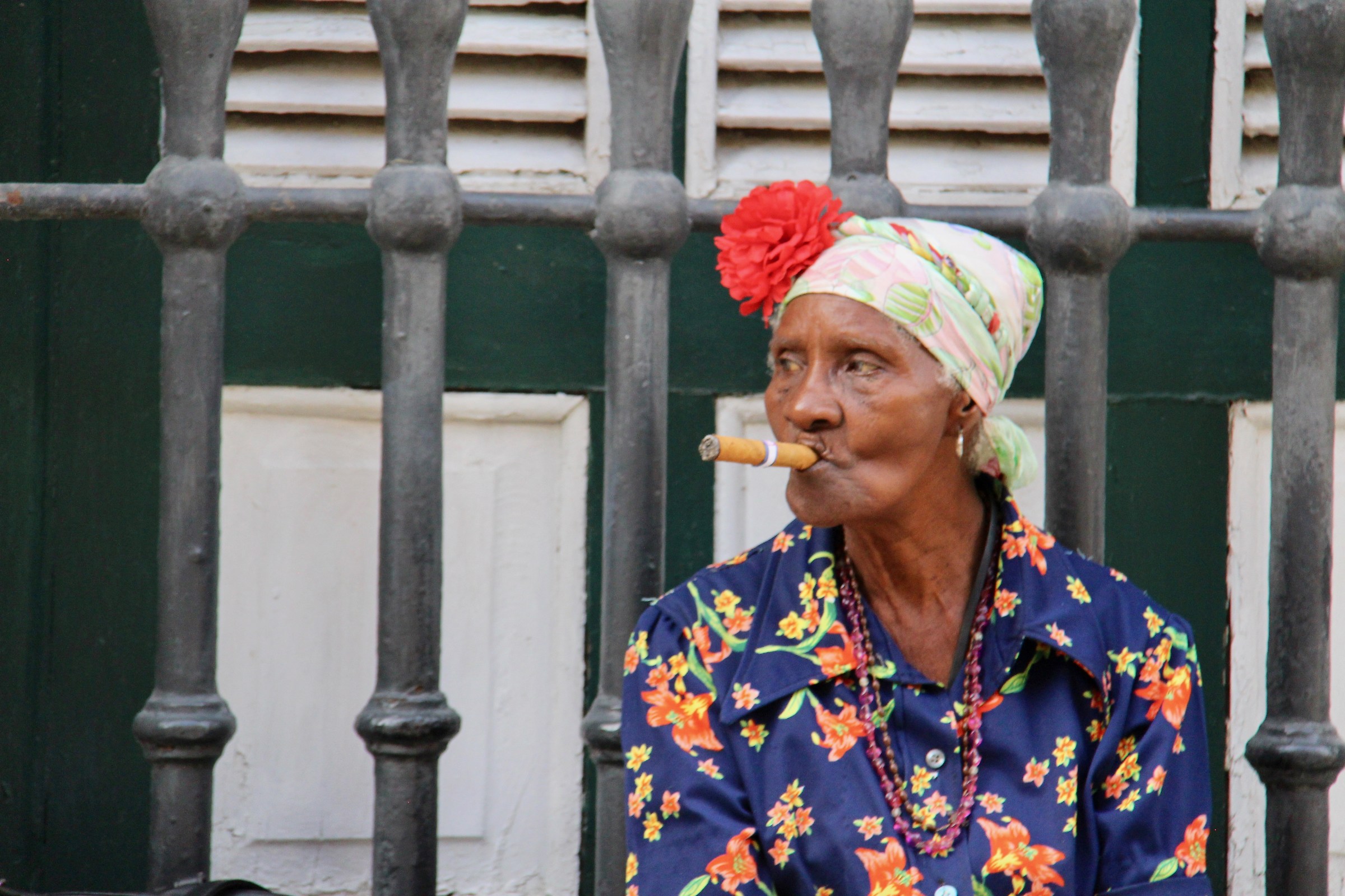 Havana cigar smoker