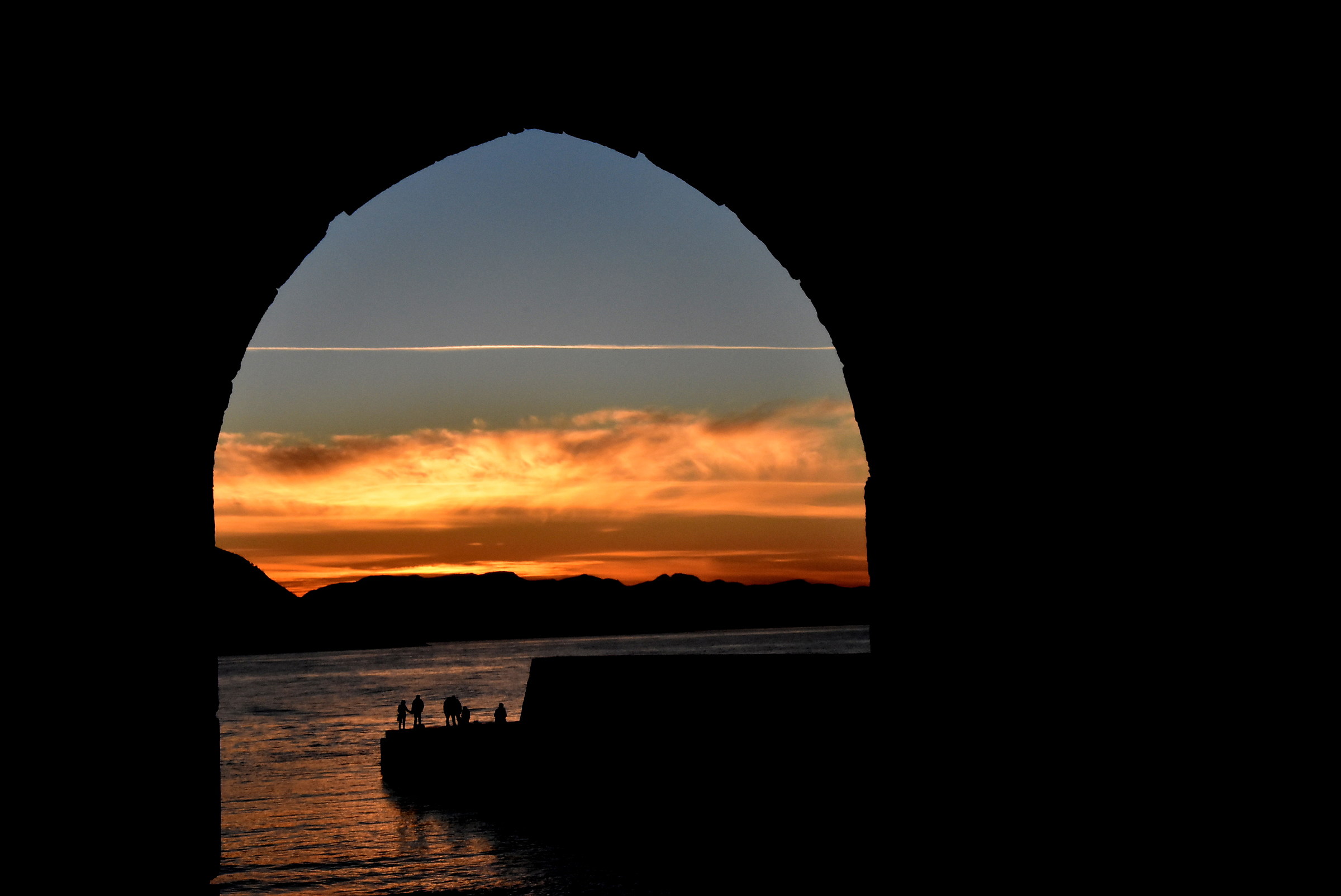 tramonto arco porta marina o detta porta pescara