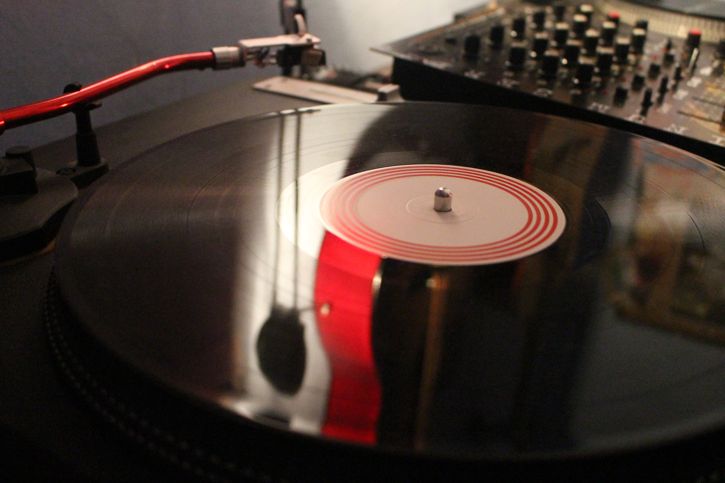 Turntables and guitar