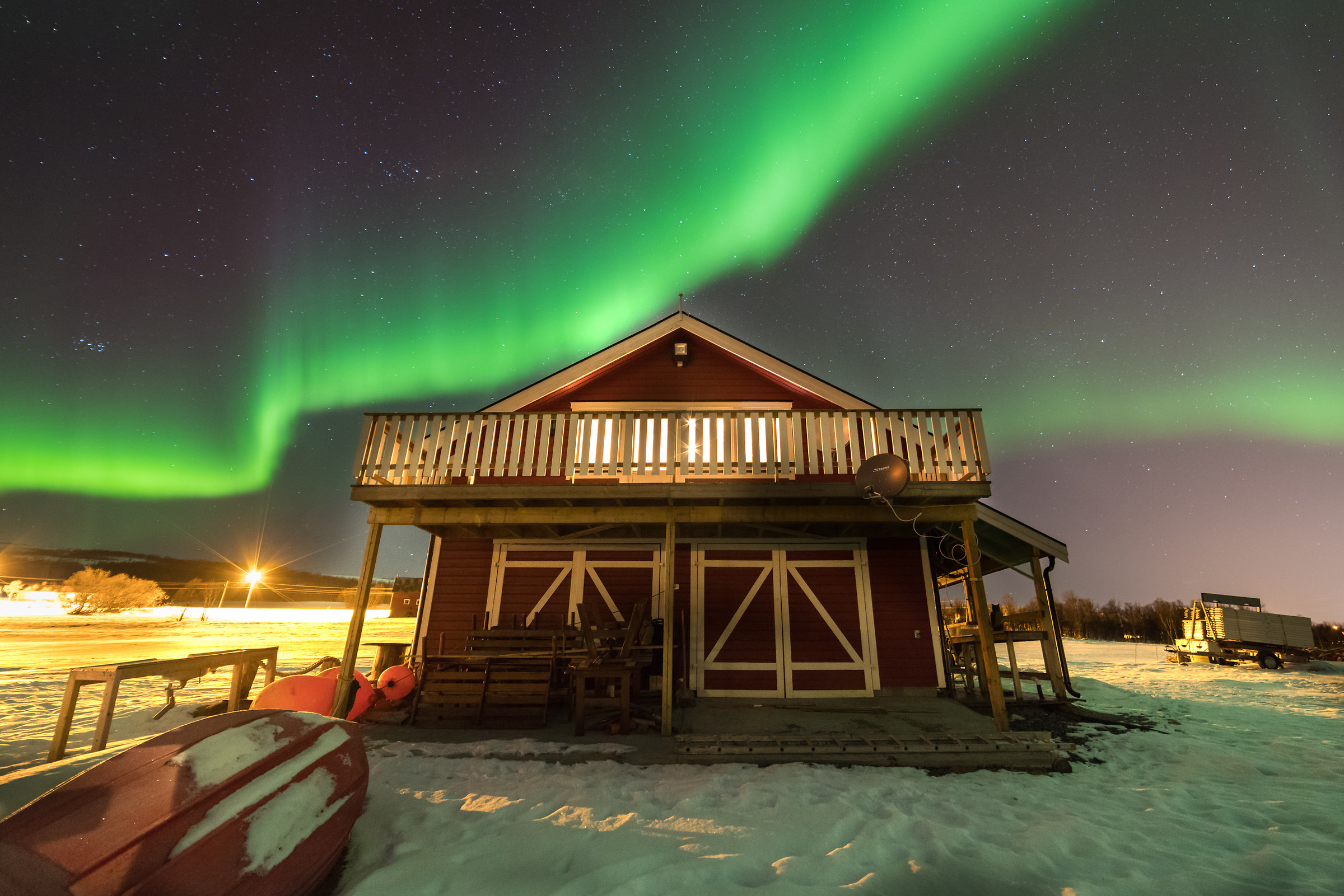 Strange geometries in the northern skies