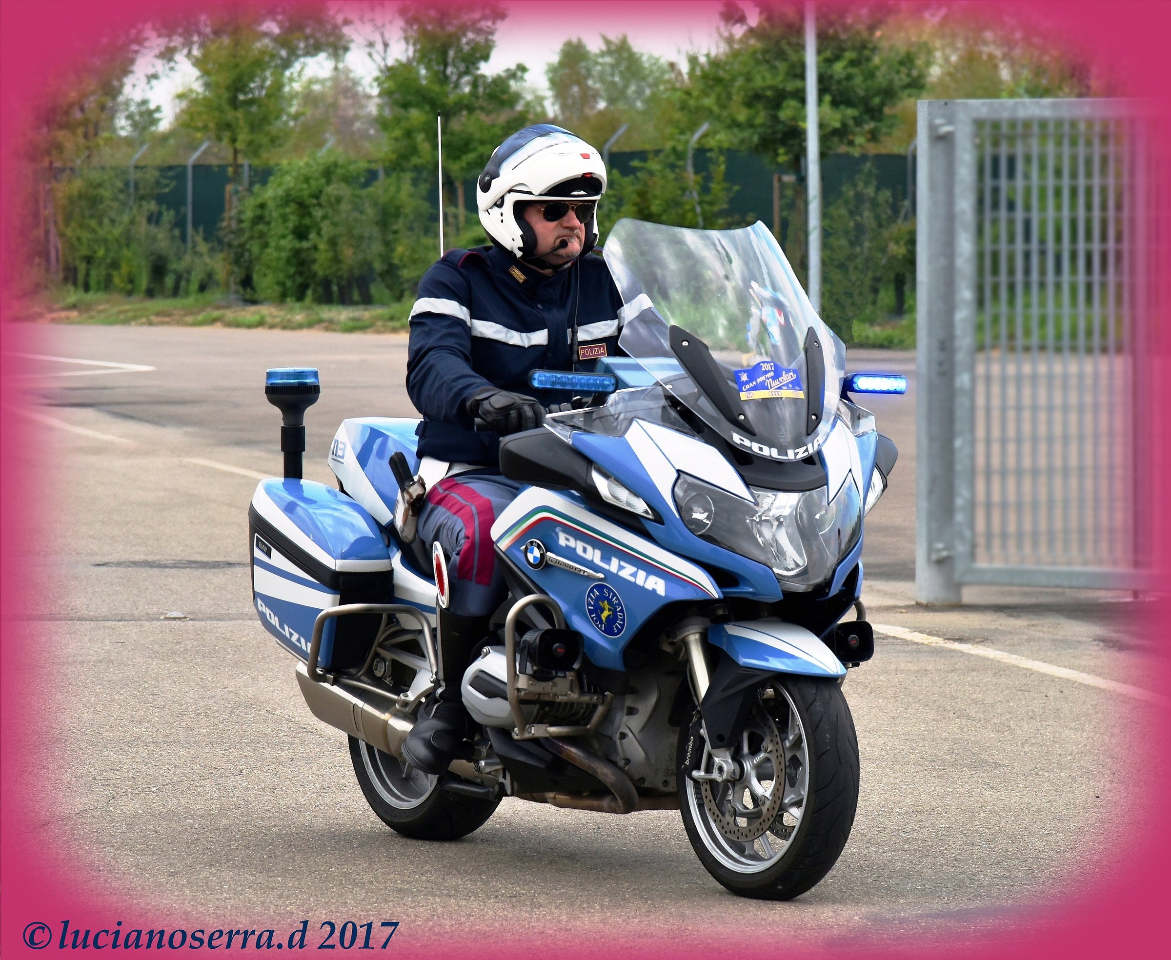 Polizia Stradale in servizio di scorta