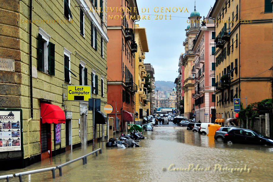 Flood genova 4 11 2011 Flood - Via Caffa
