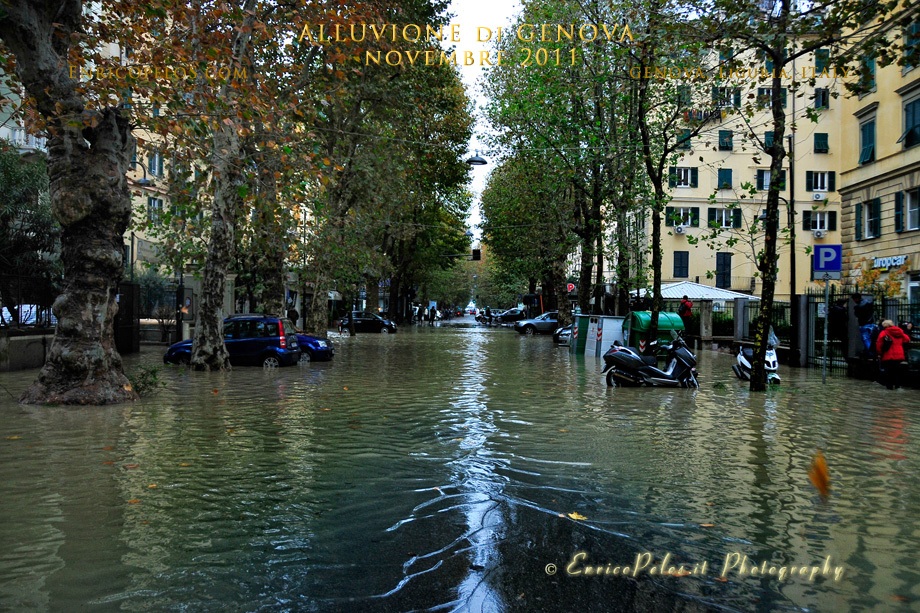 Flood genova 4 11 2011 Flood - Via Casaregis