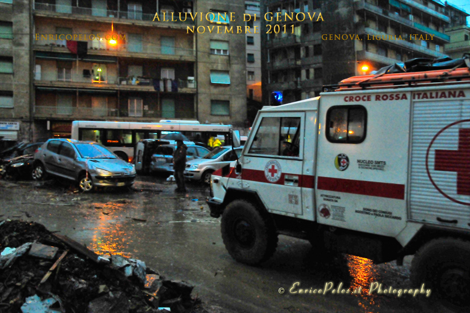 Flood genova 4 11 2011 Flood - Personal assistance