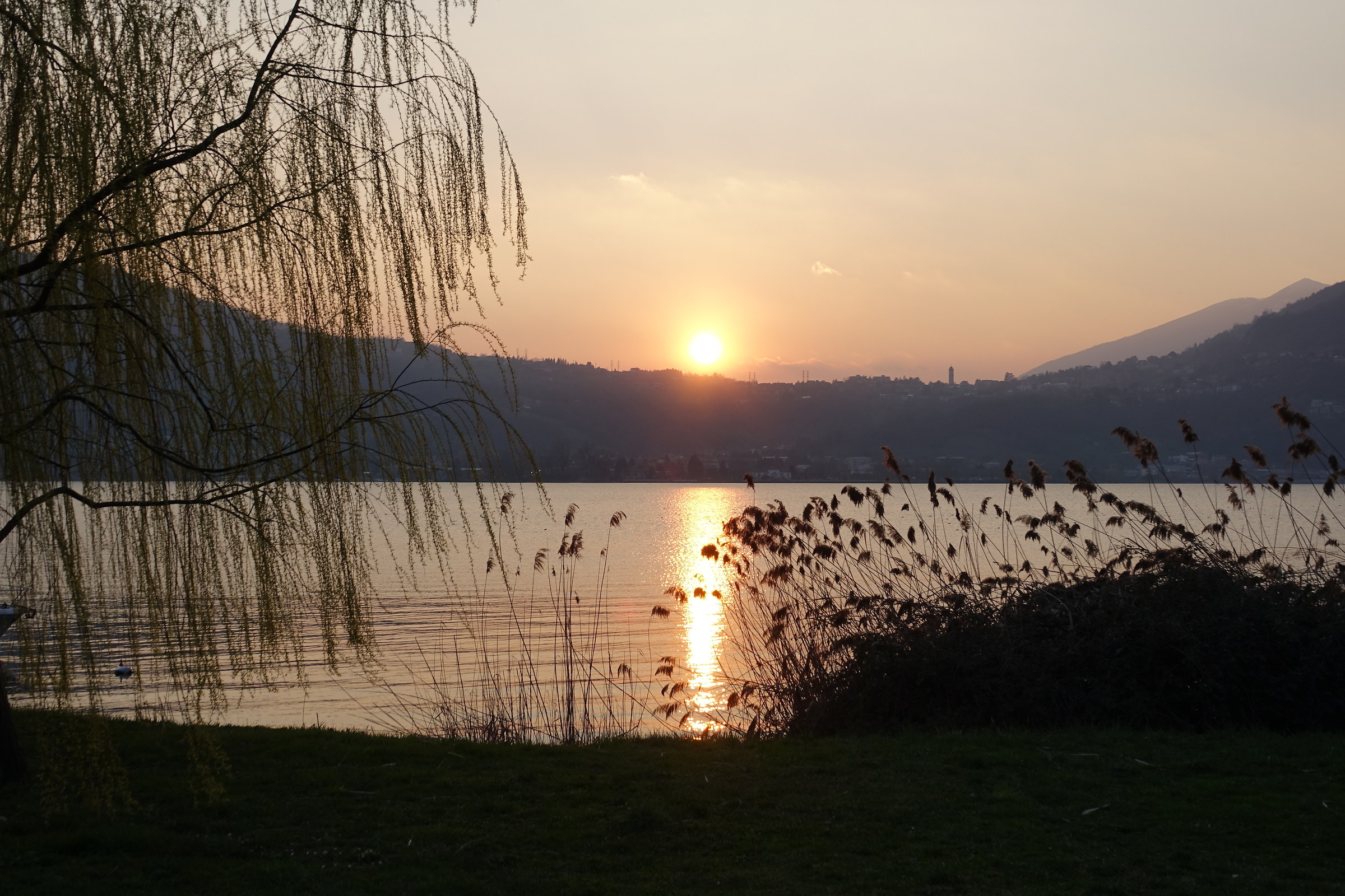 Lago di Garlate, tramonto nell'equinozio di primavera 2