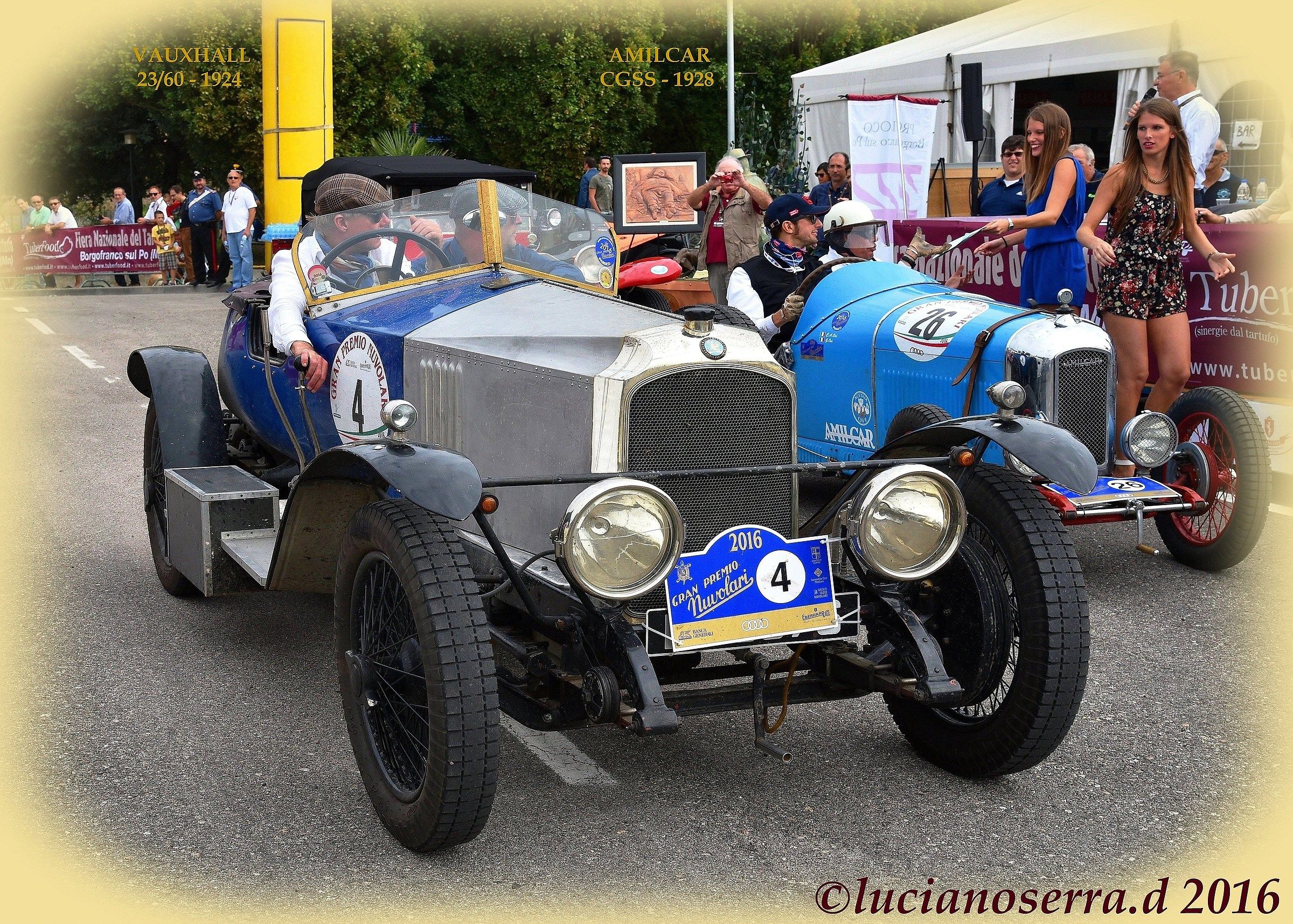 A sinistra una Vaxhall ed a destra una Amilcar