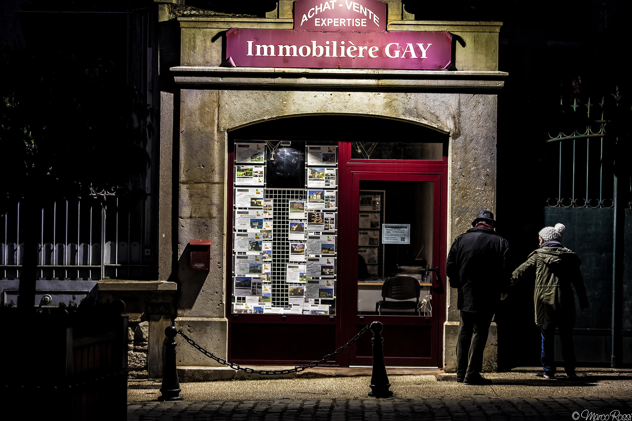 Dai Lascia stare vieni via :)