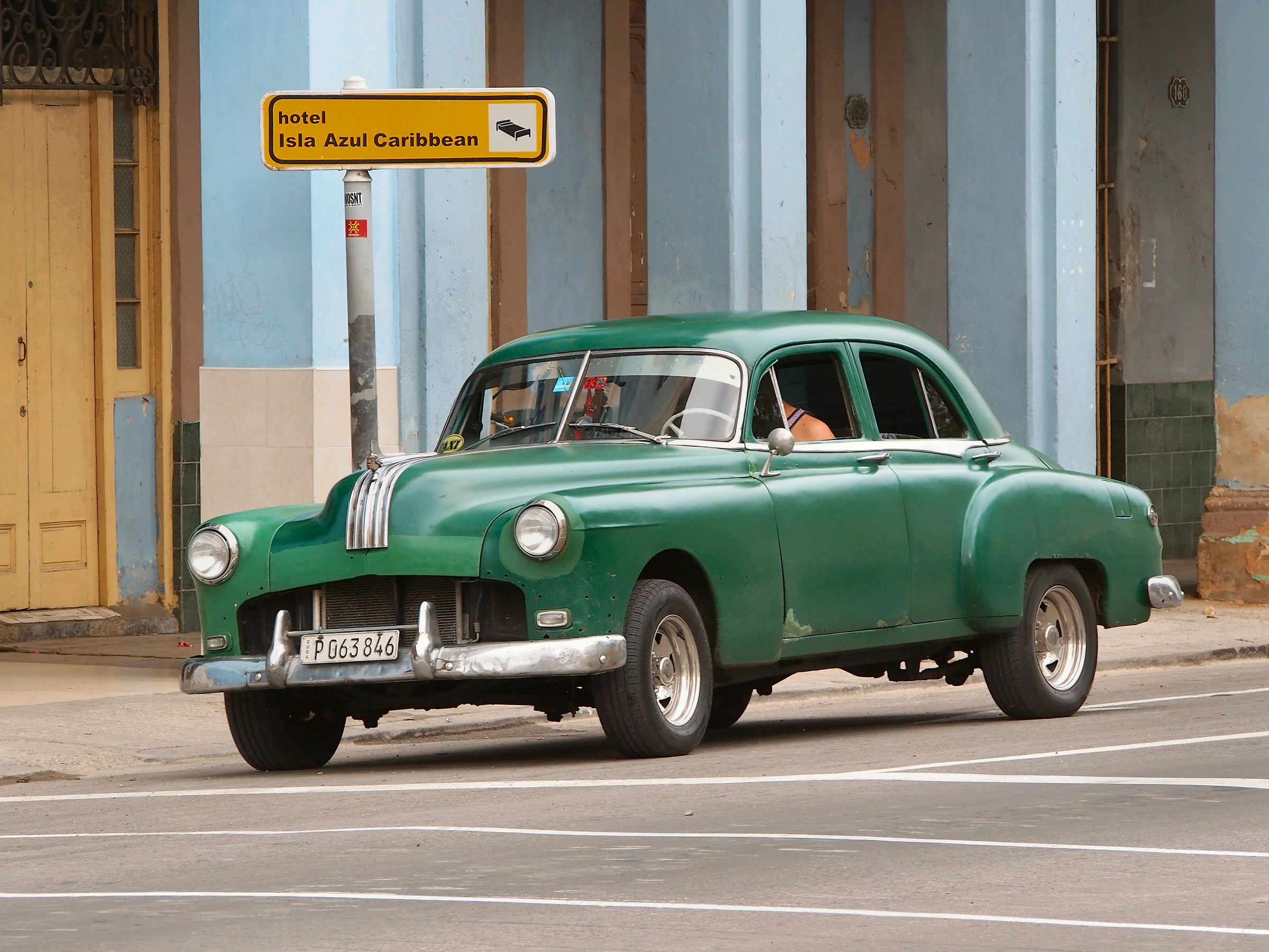 Cuba 08 cars