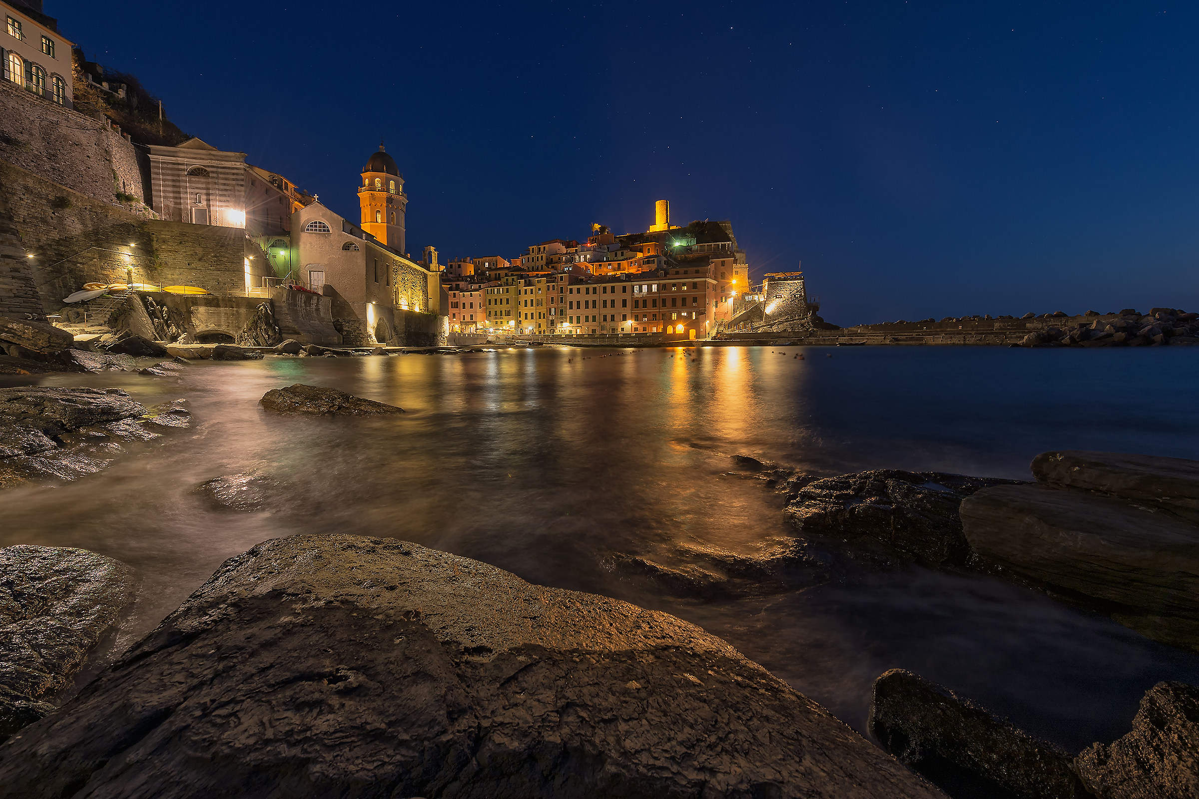 Vernazza falls asleep