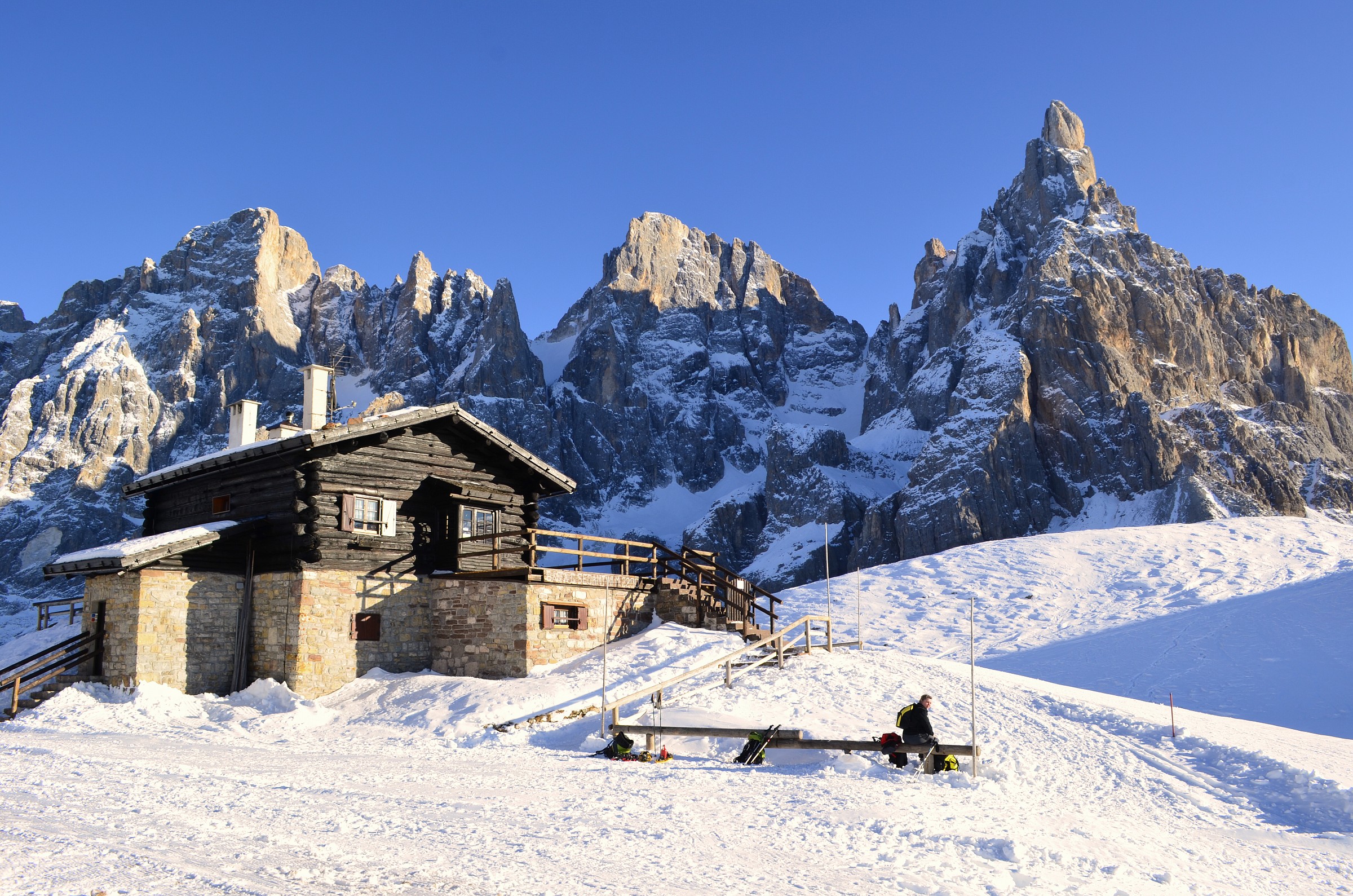 Baita Segantini winter version