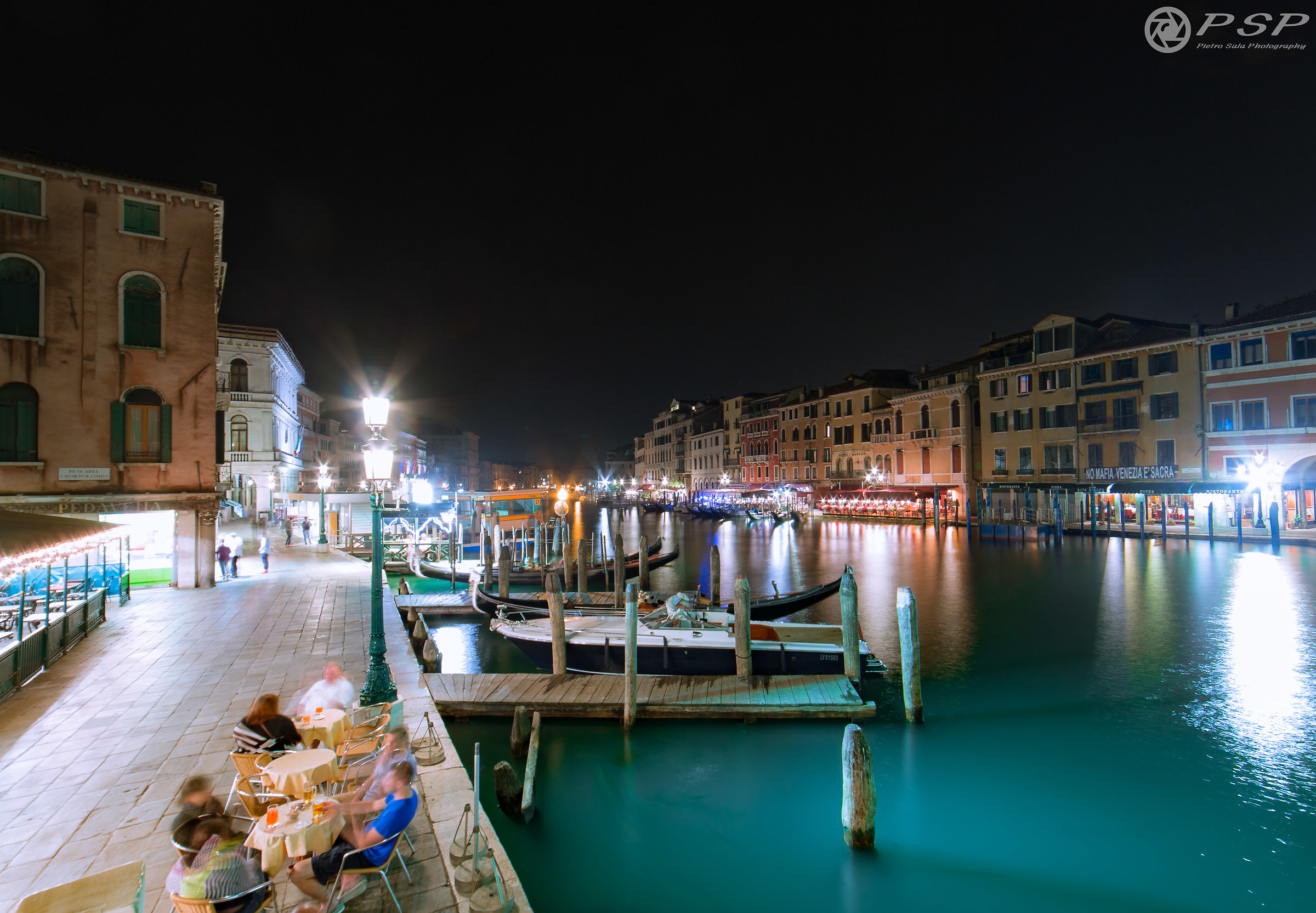 In Venice, photography becomes a trifle