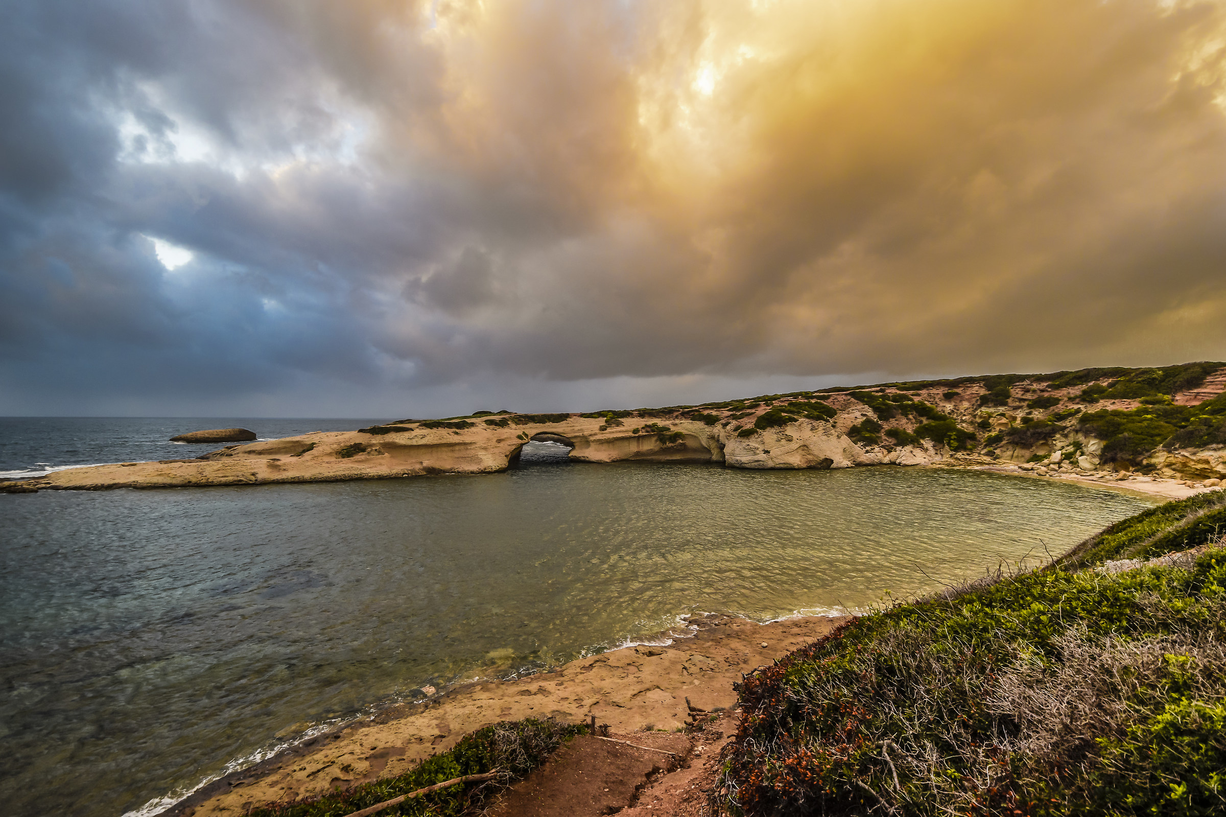 Colors of S'Archittu at dusk