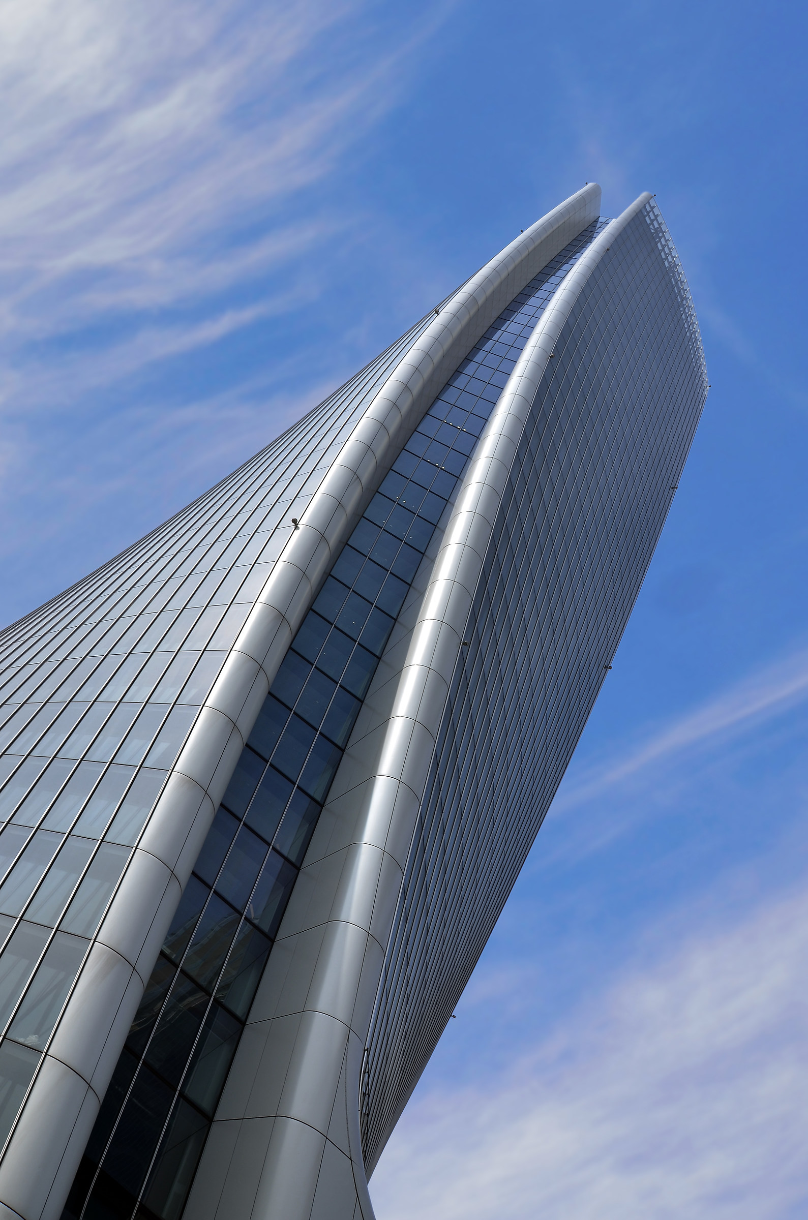 the crooked (Milan city life)