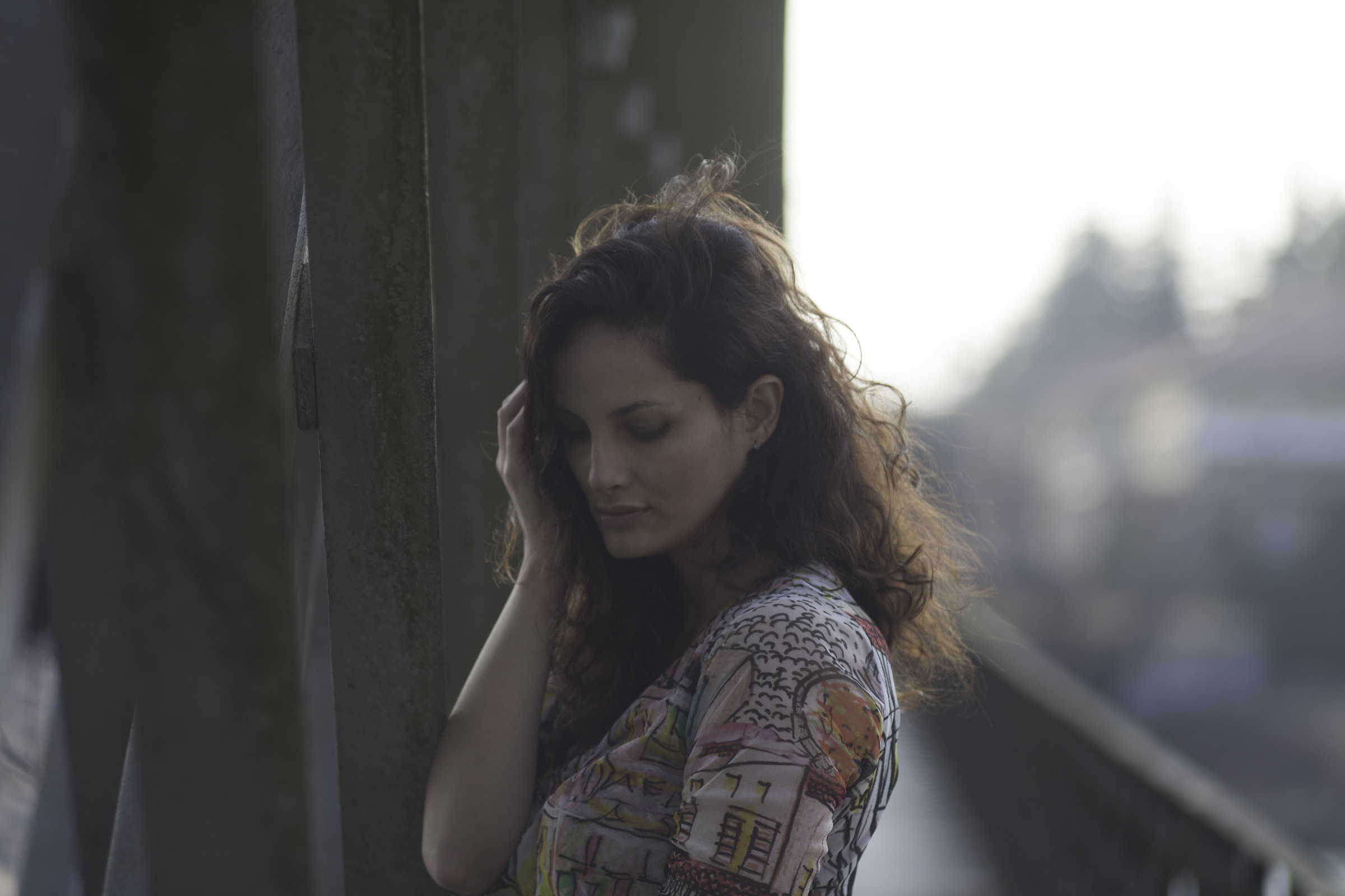 a beautiful woman...and lens!!