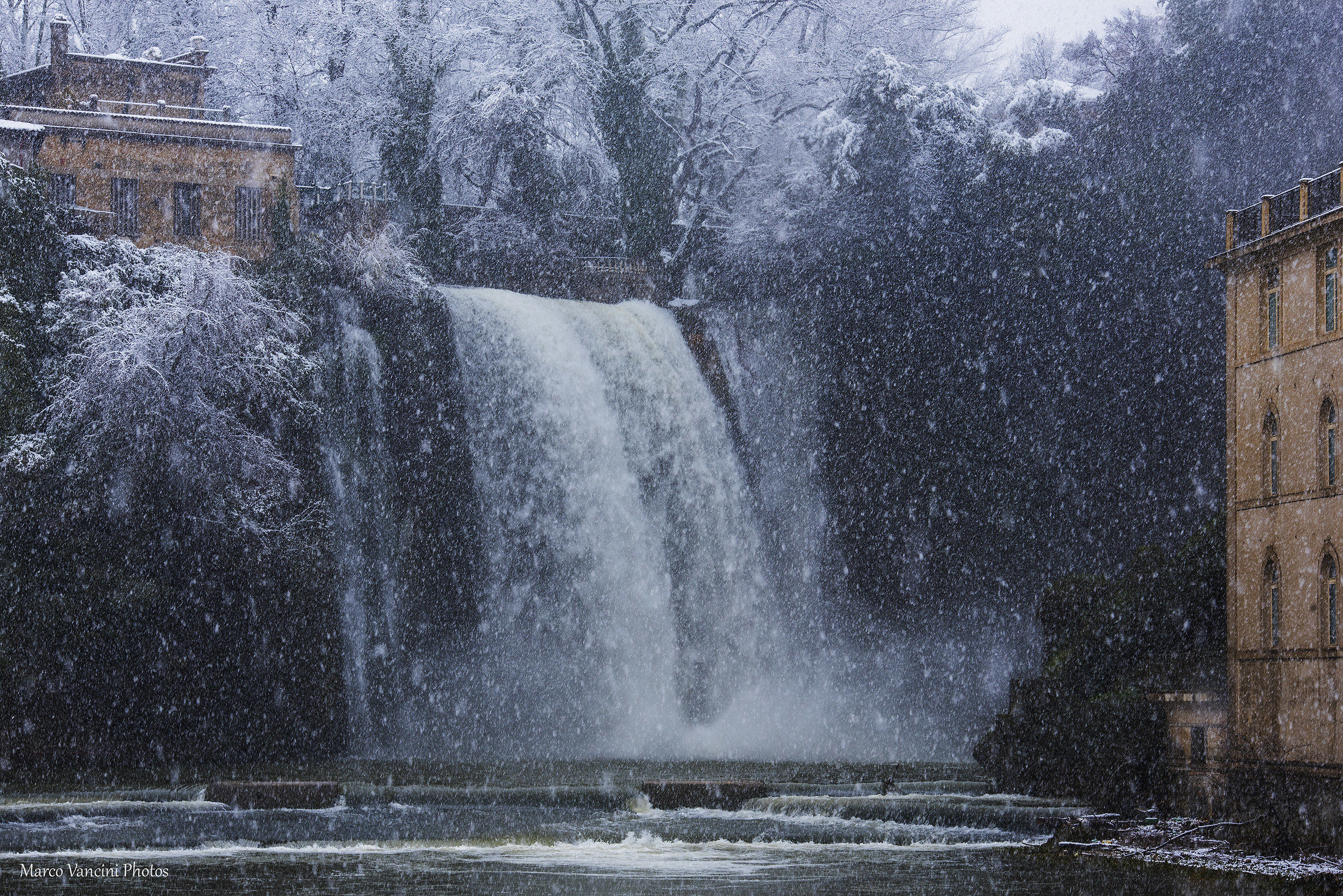 Winter on the waterfall