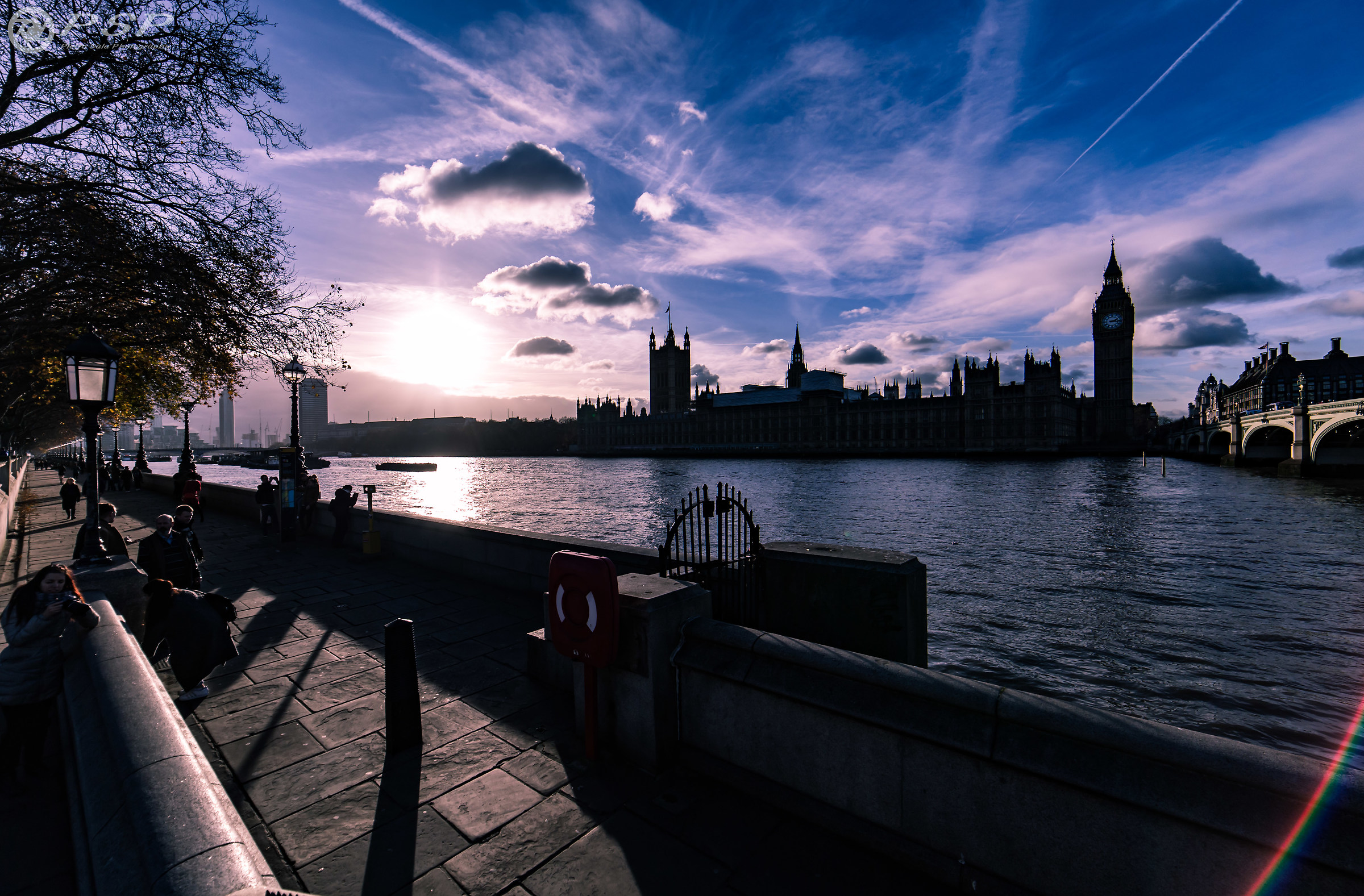 Strane linee si incrociano a Londra