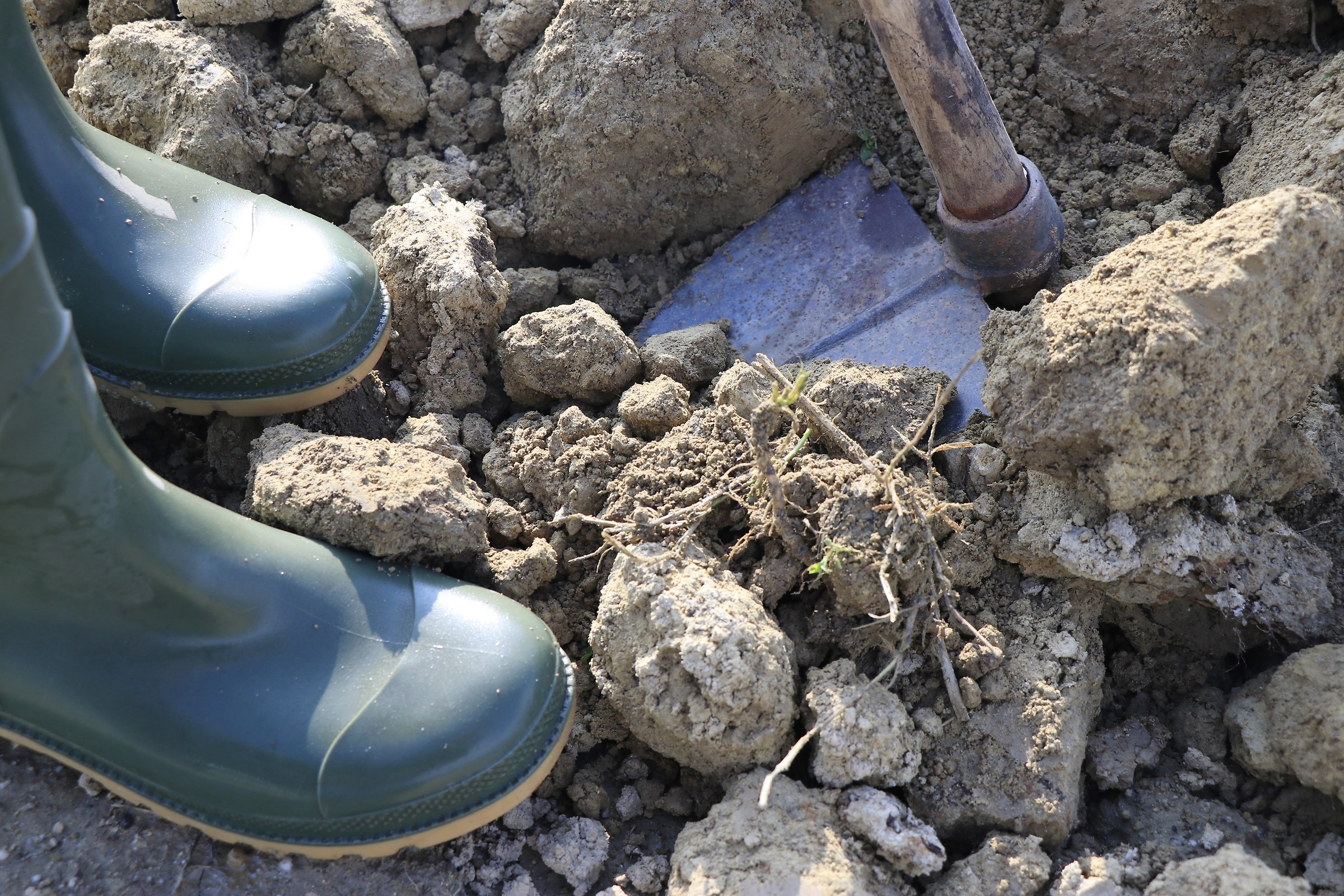 Earth, sweat, fatigue ..