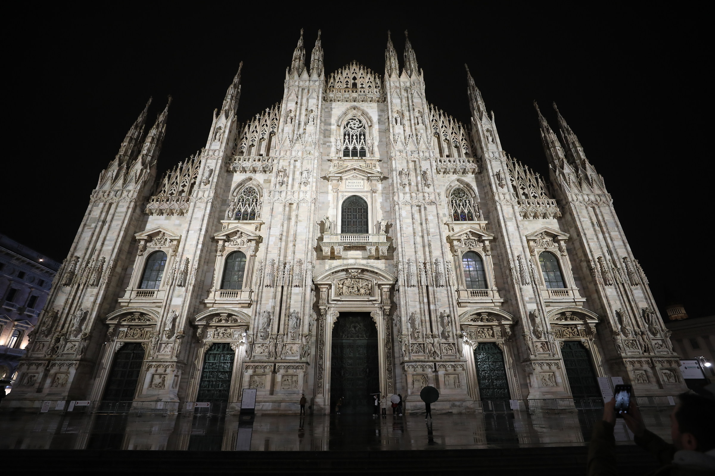 Foto ricordo sotto la pioggia!