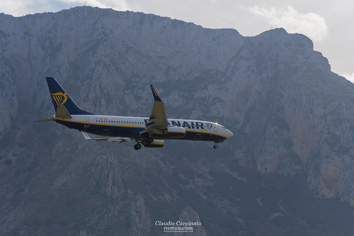 Ryanair - Boeing 737-800