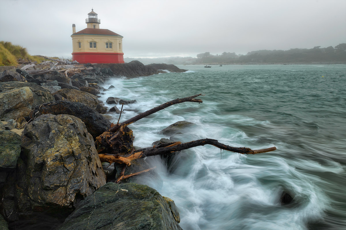 Coquille Lighthouse, Oregon, foggy morning