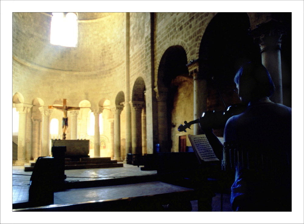 Violinist in S.Antimo