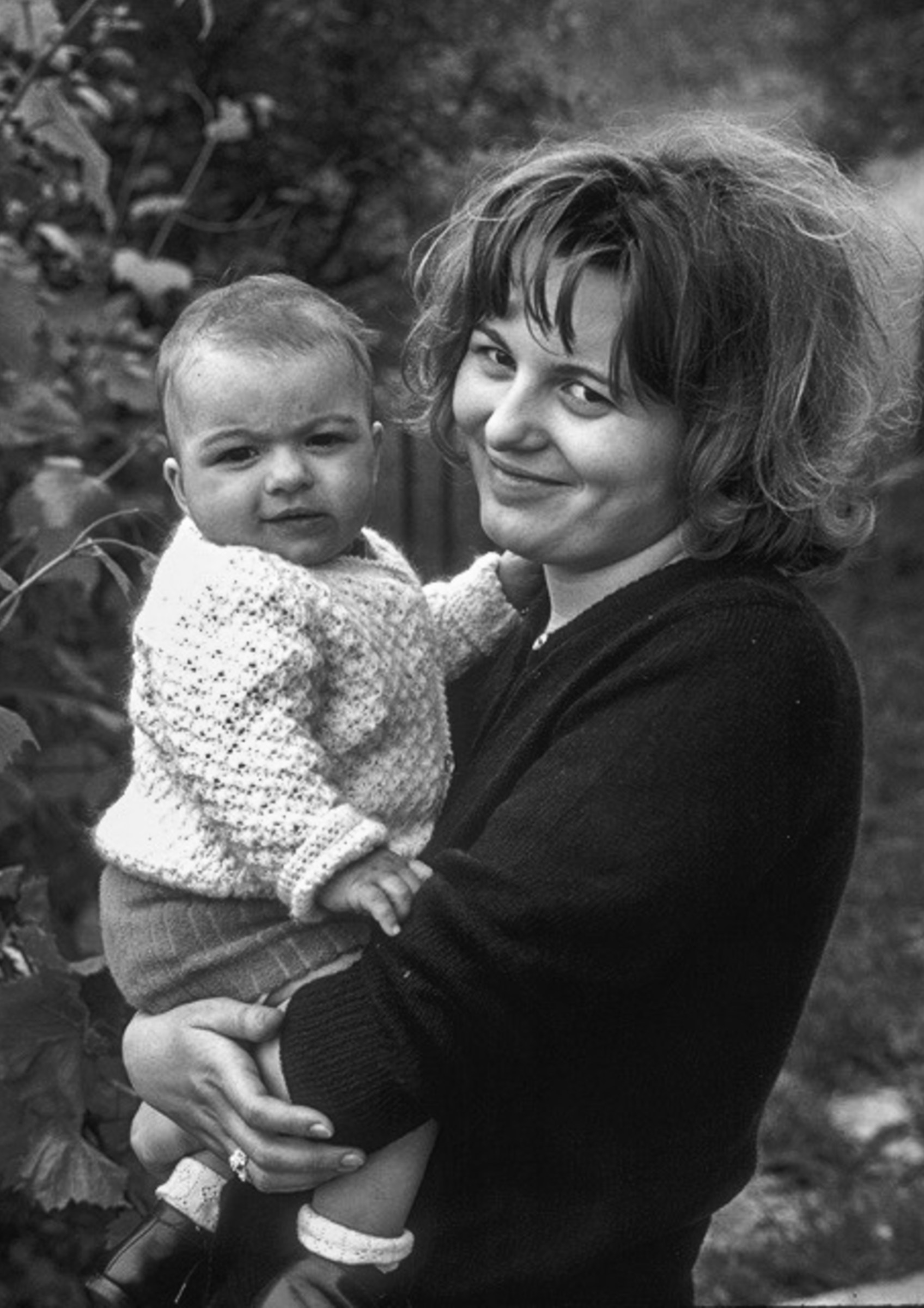 Buona Pasqua a tutti da mia moglie e mia figlia