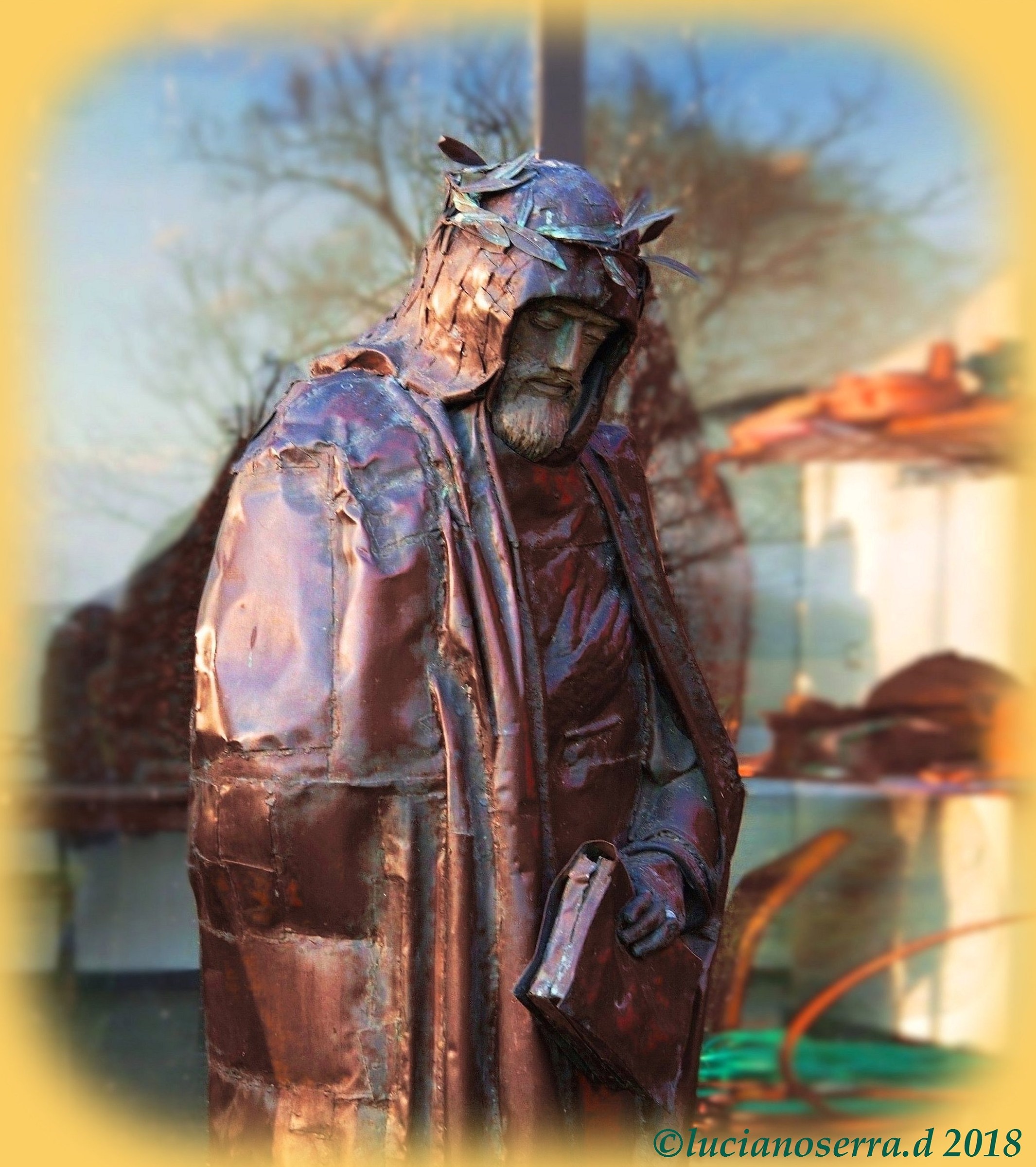 Opera scultorea in rame dell'artista Sara Bolzani