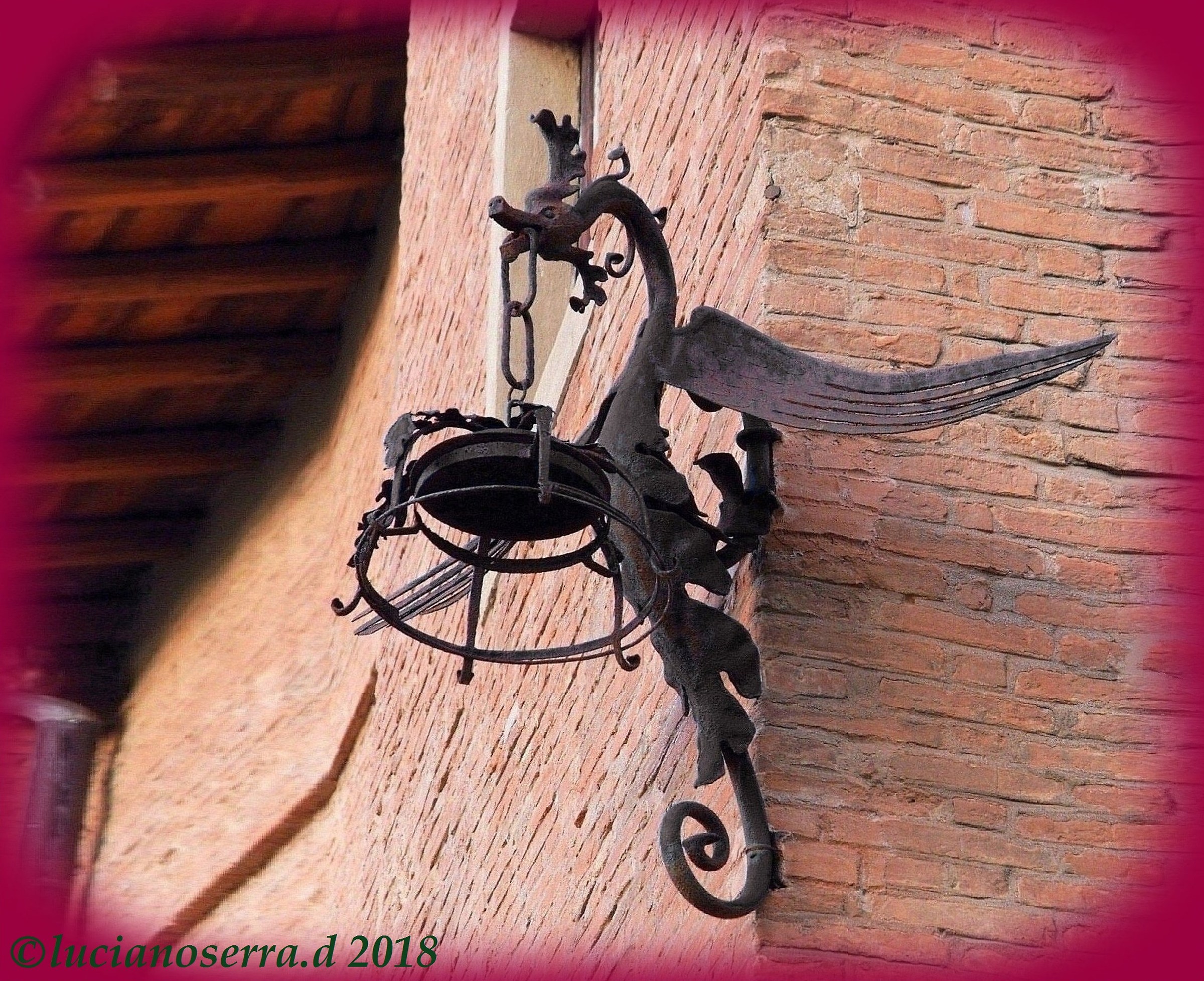 Applique a forma di drago