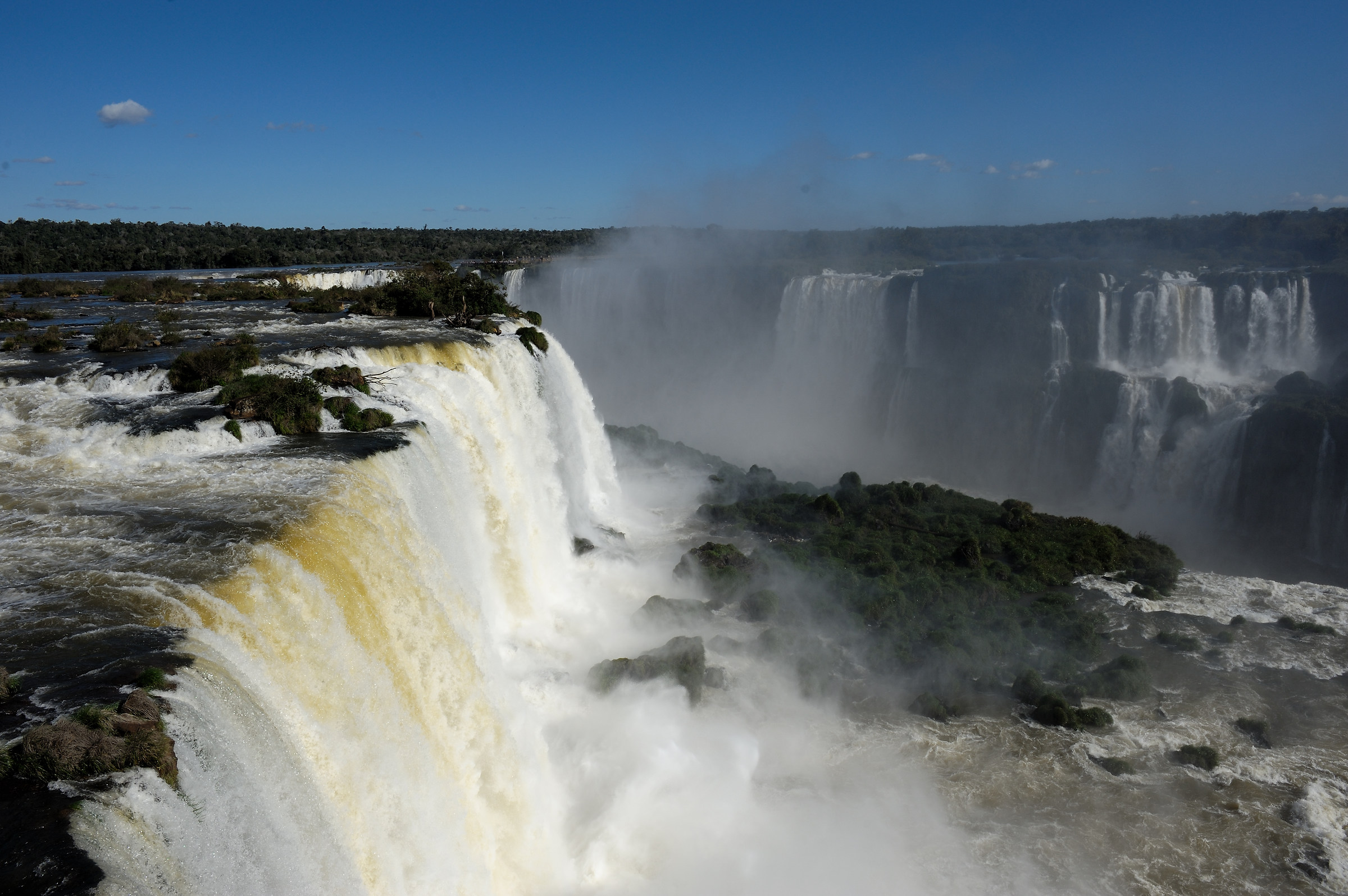Iguazú Falls4
