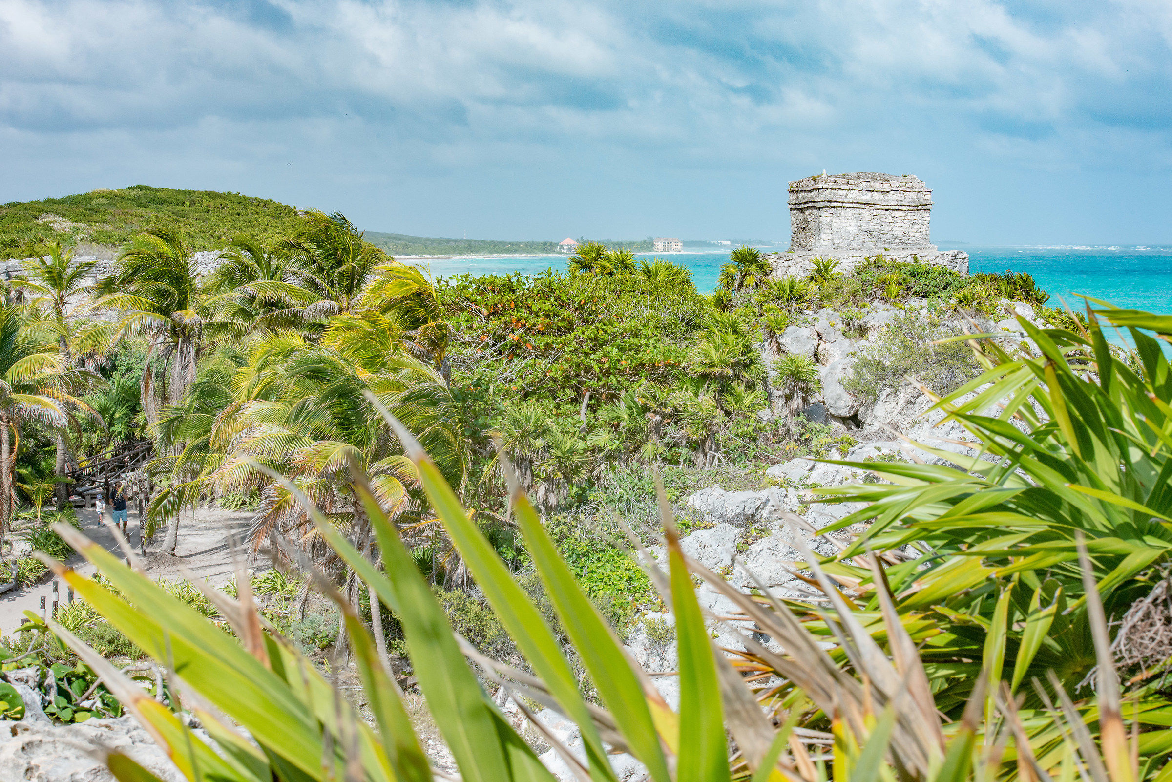 The ruins on the ocean