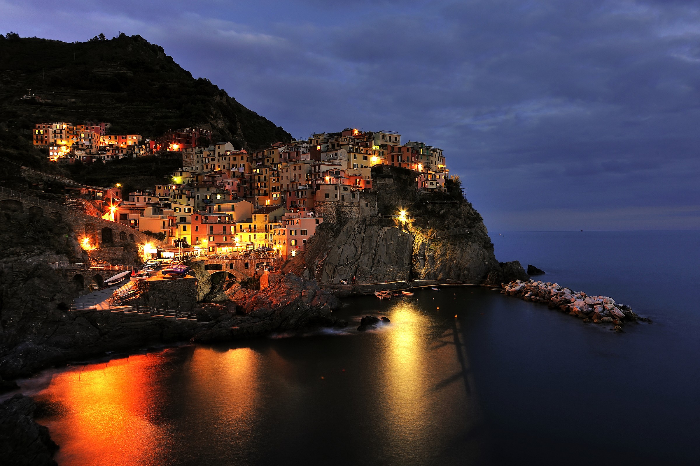 And Manarola after sunset ....