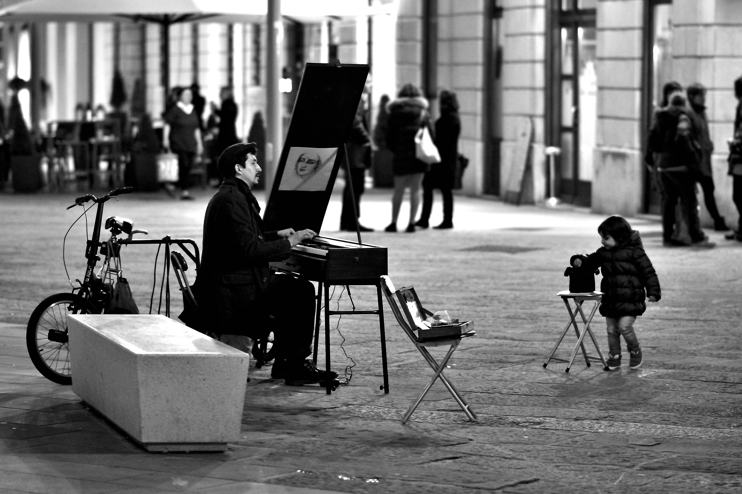 The pianist and the child