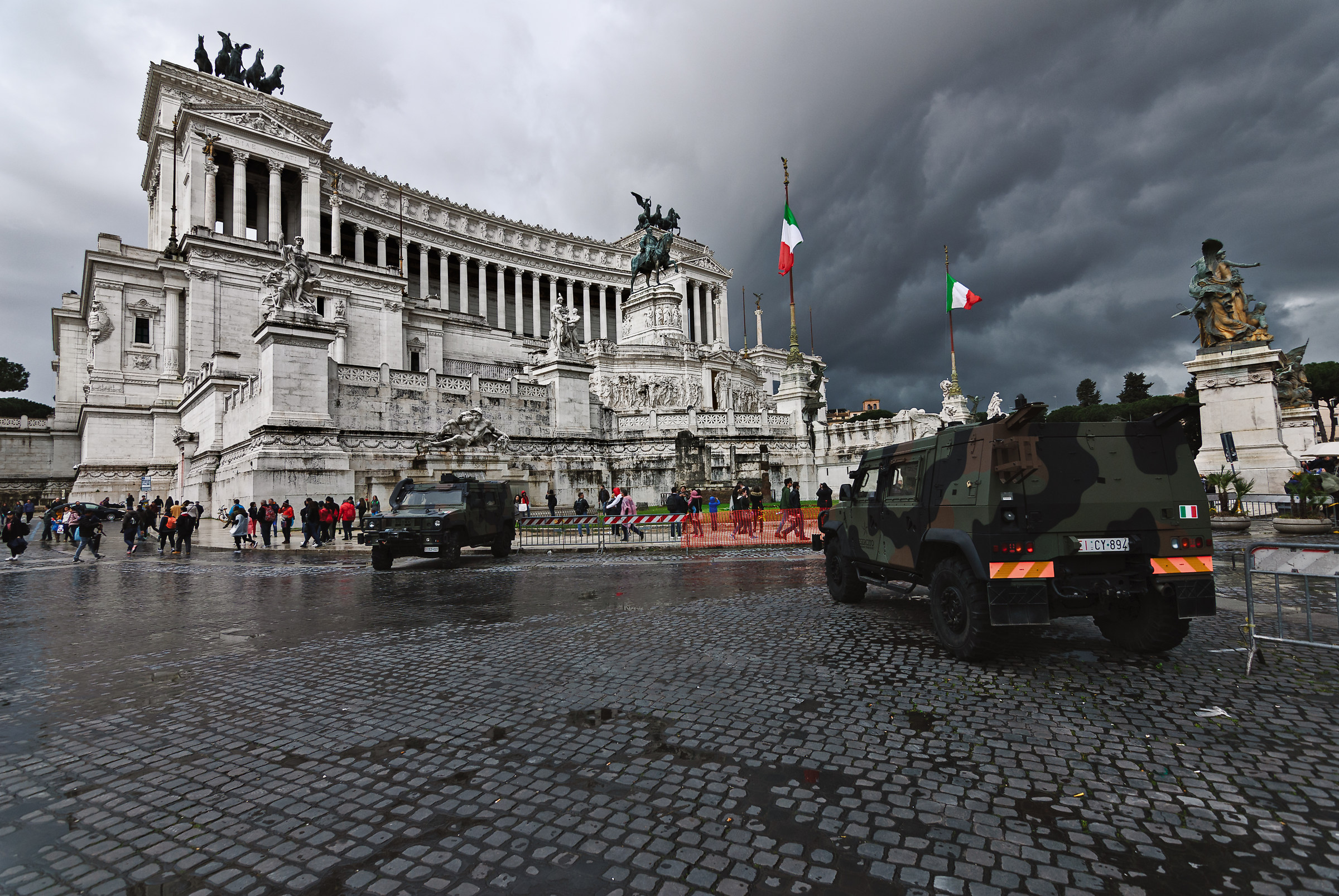 Altar of the Fatherland before the flood