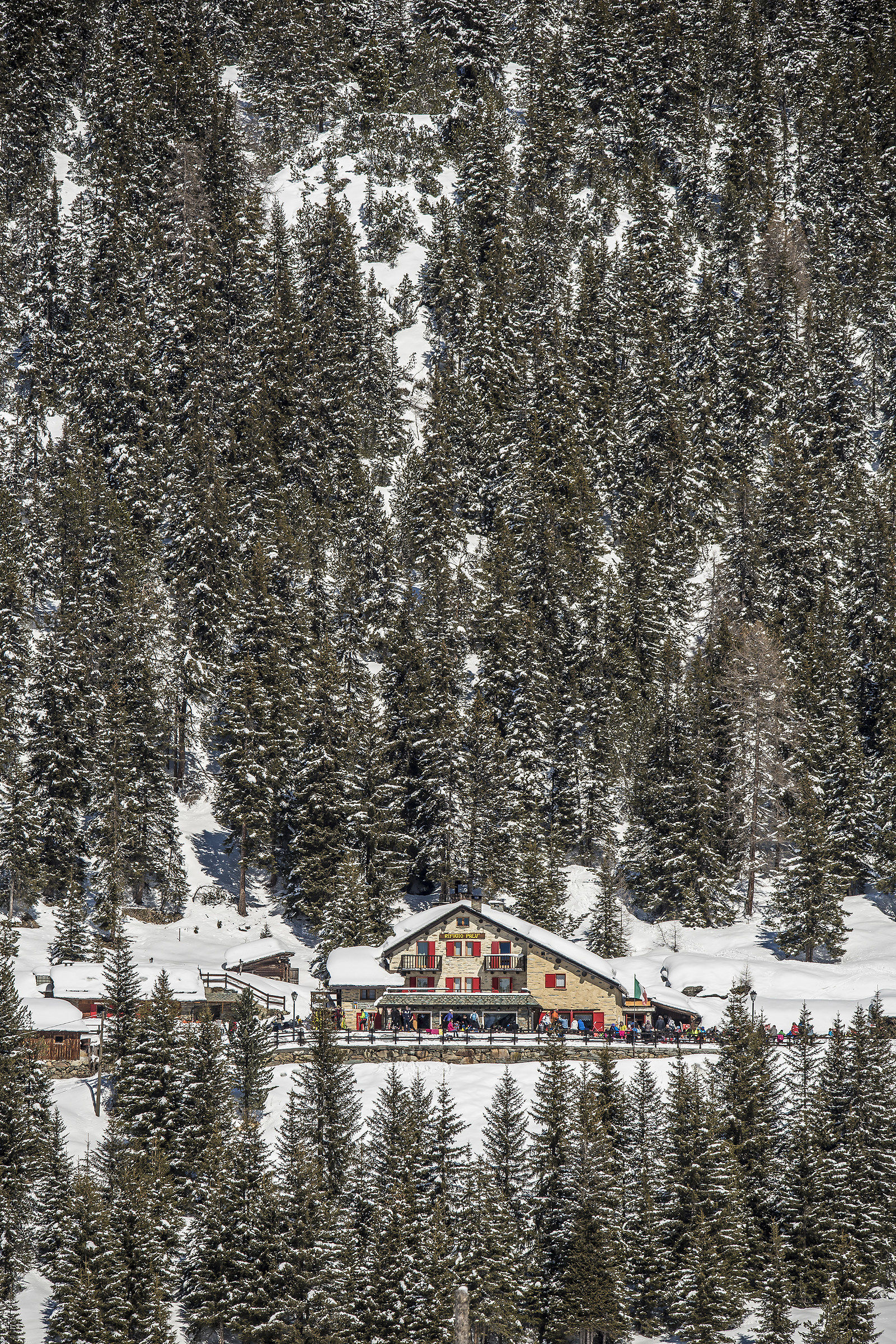 Rifugio al Lago Palù