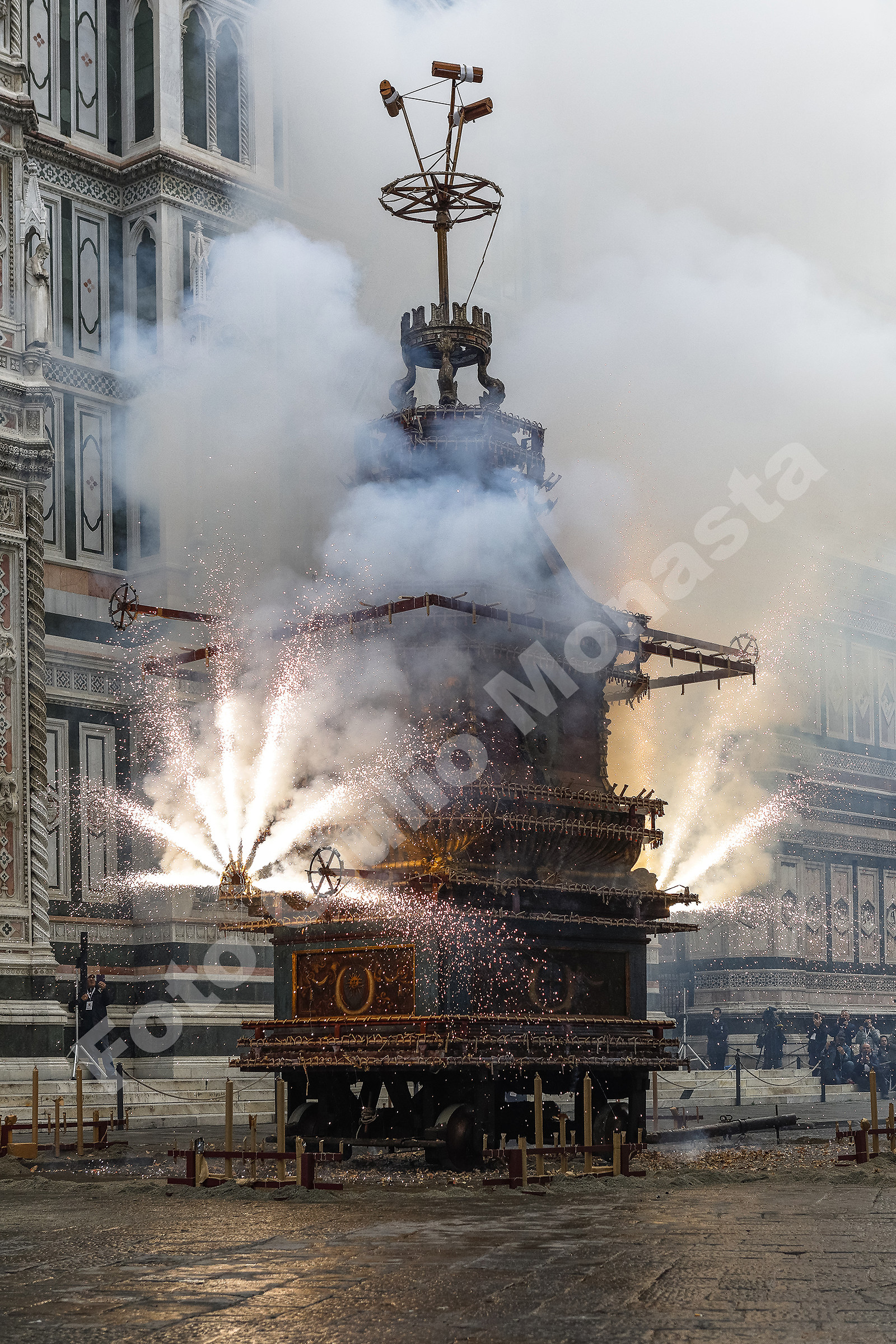 Lo scoppio del carro di fuoco