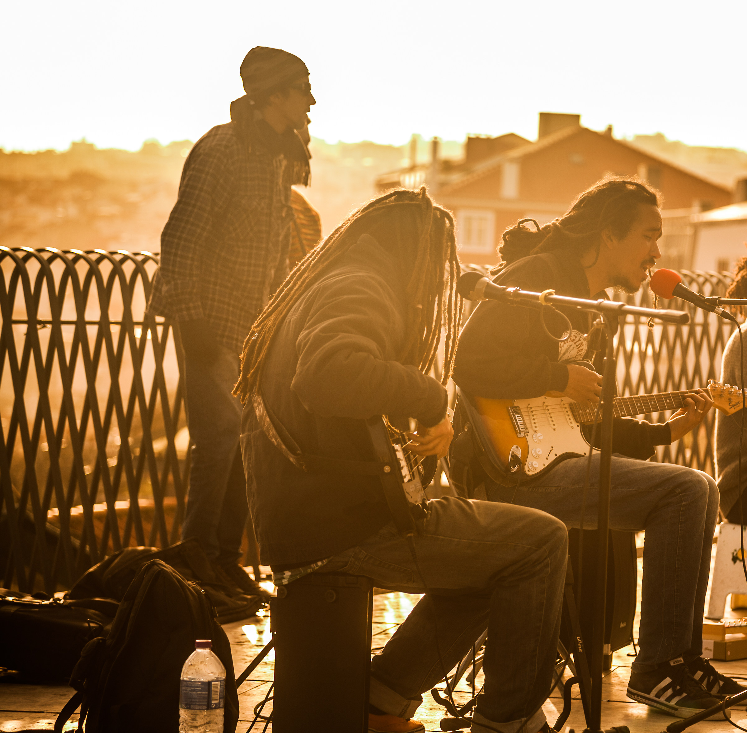 Music and grass to Santa Caterina