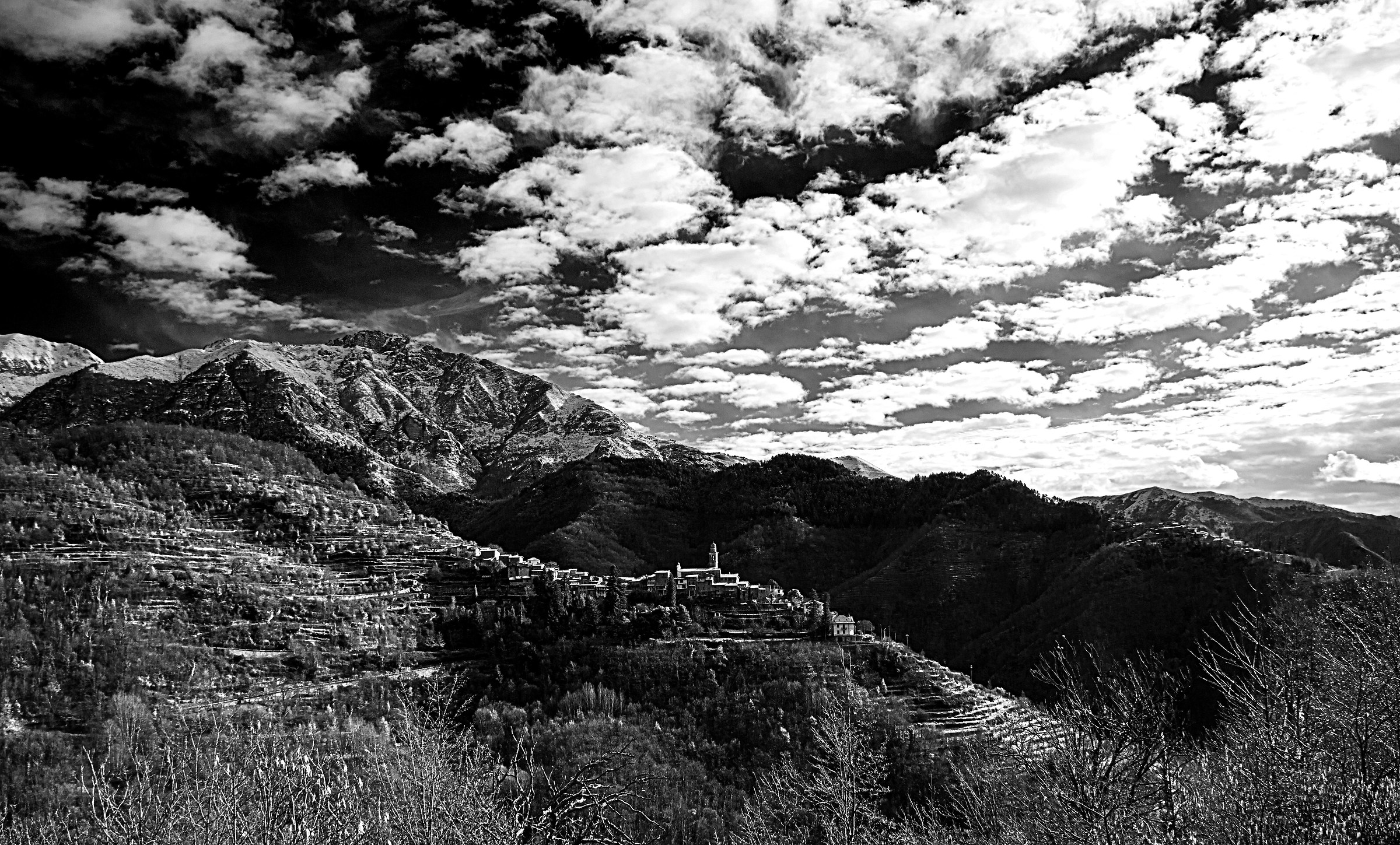 vicino a Triora (im)