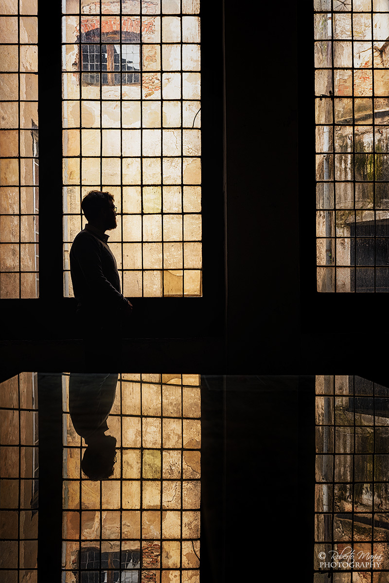 Prisoner of thoughts