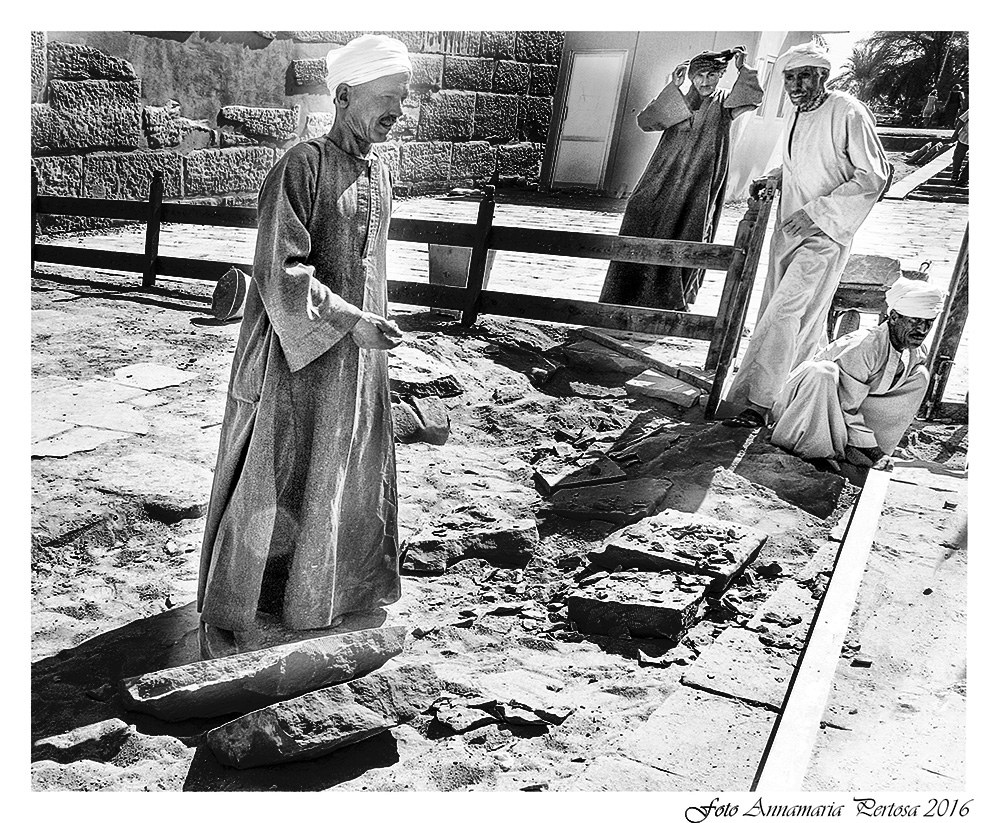 Gli Egiziani fedeli custodi dei loro antichi templi