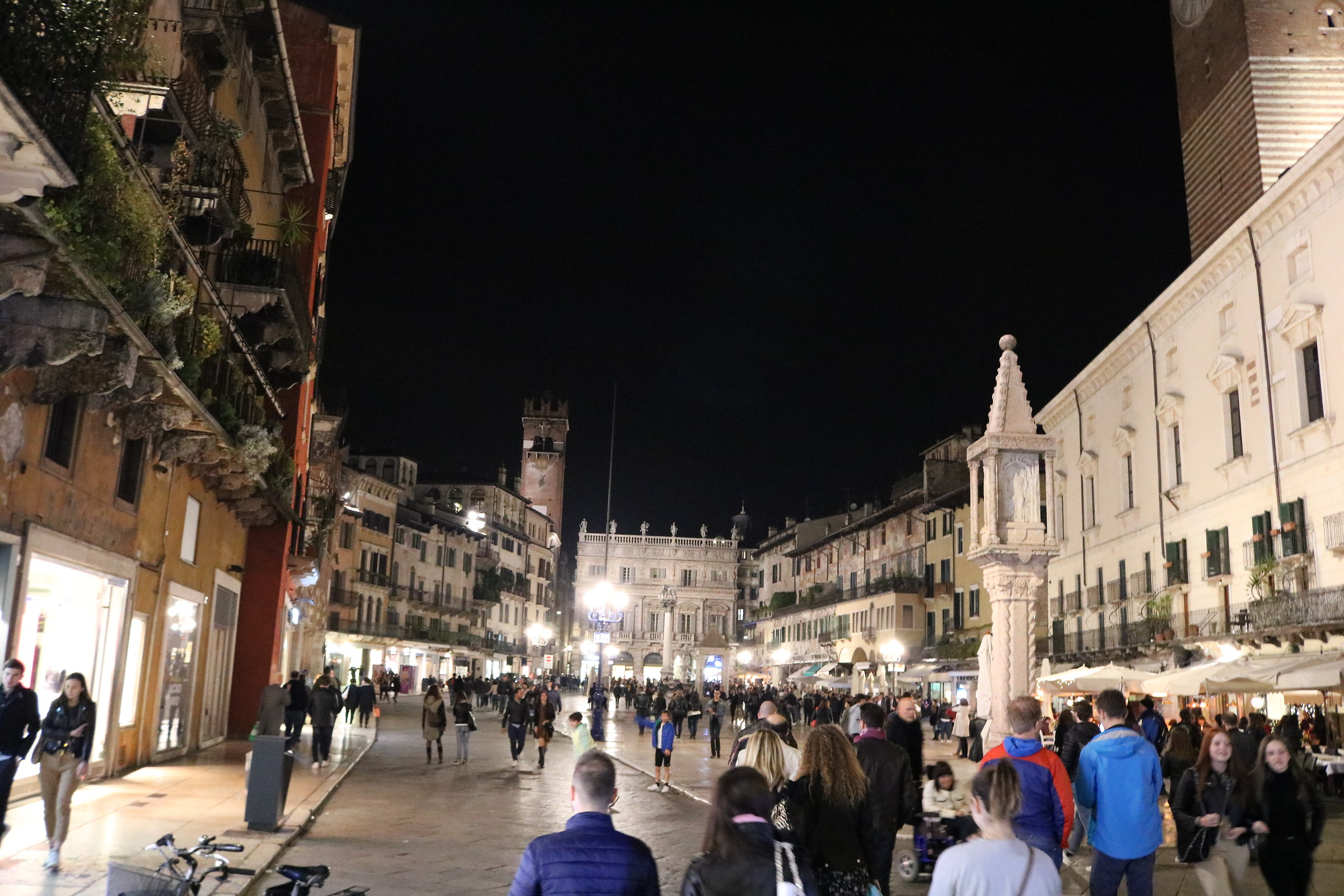 piazza delle erbe la movida veronese