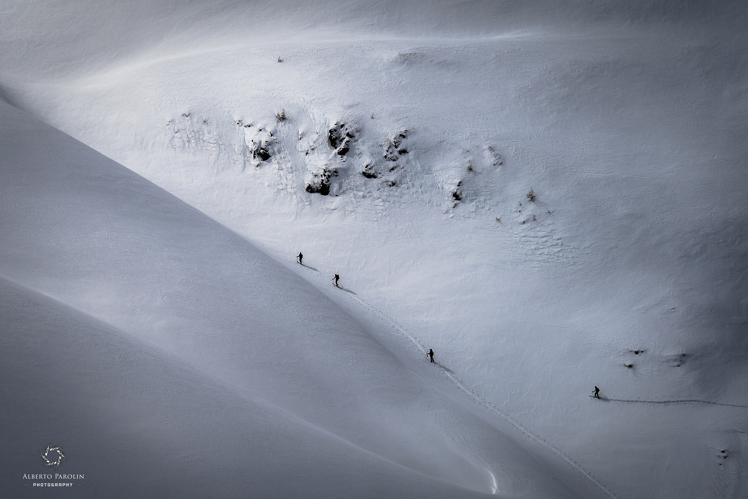 Essential alpine approaching