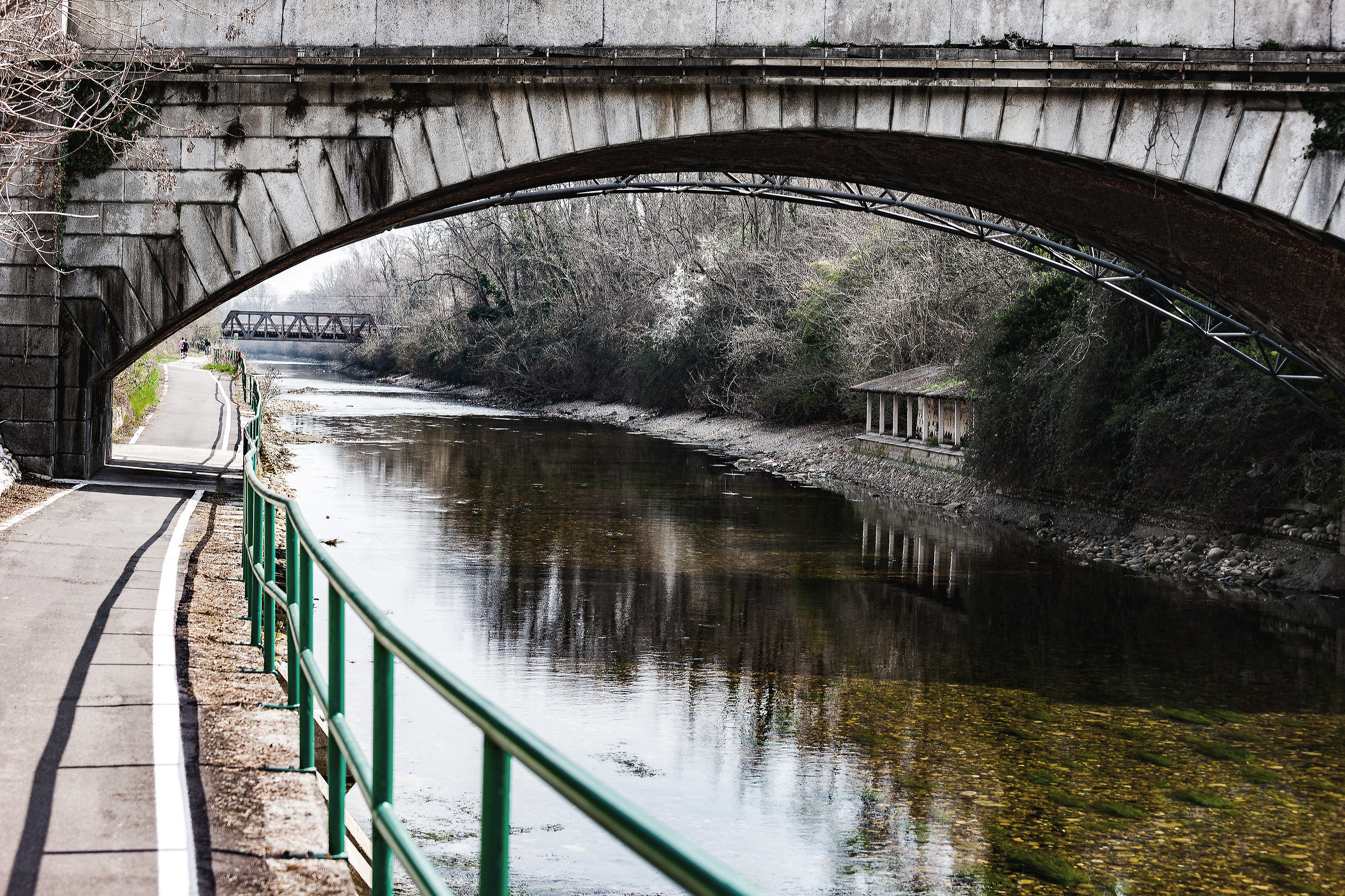 Naviglio Grande antique washboards and bridges