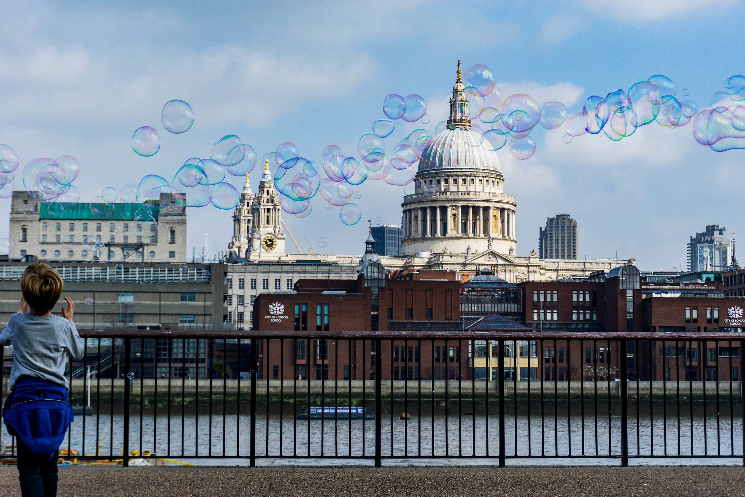 Bolle di sapone su Londra
