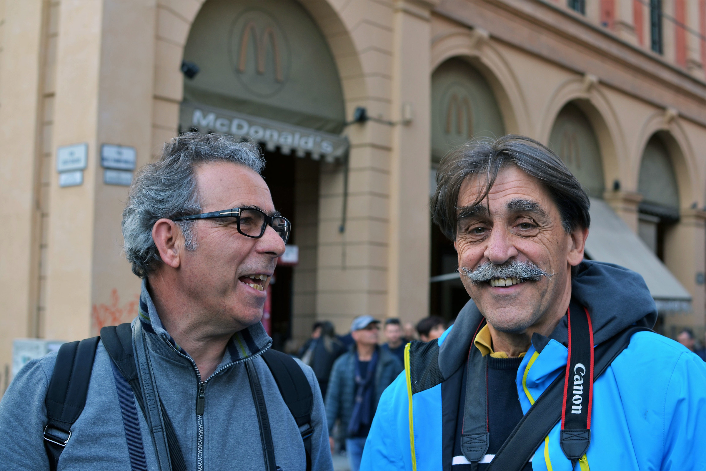 due cari amici e colonne del forum