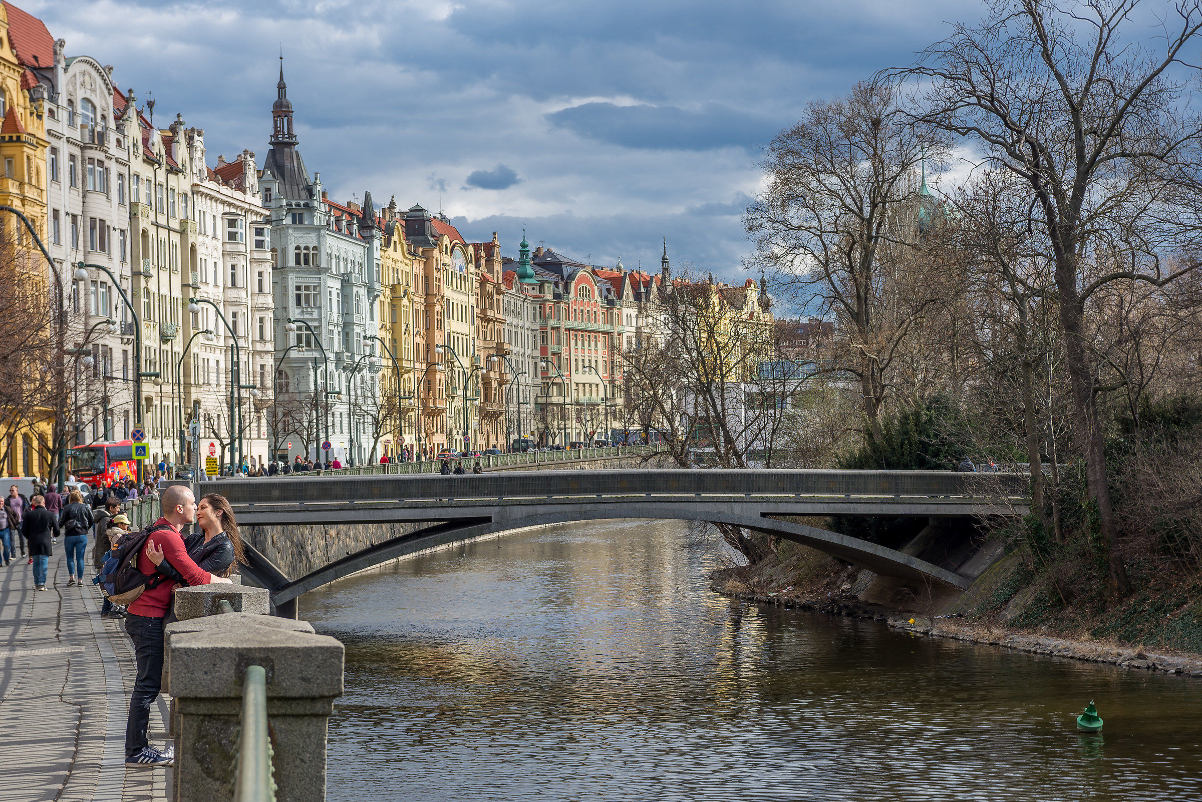 Kissing in the streets of Prague