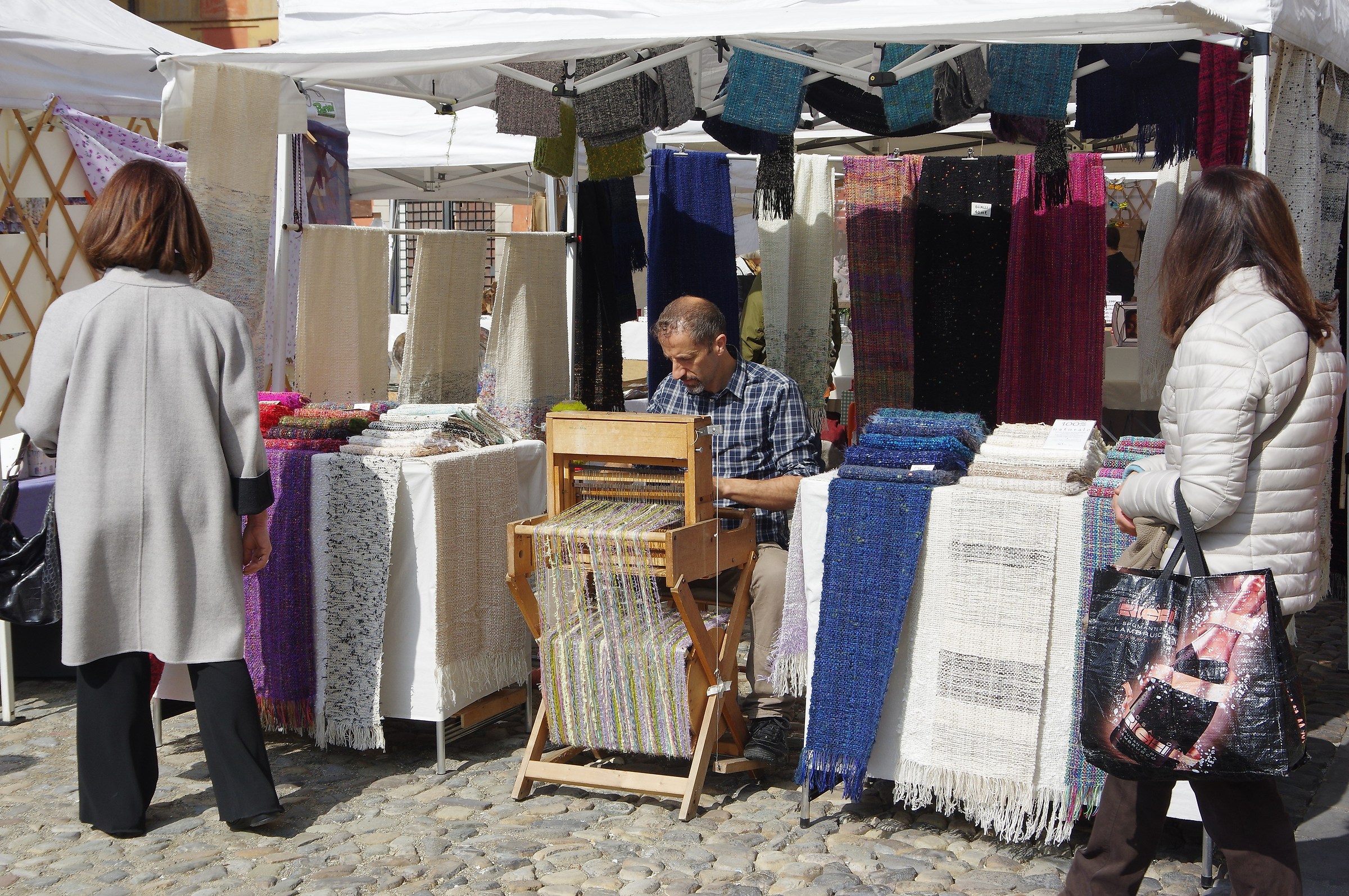 L'uomo che tesse la trama