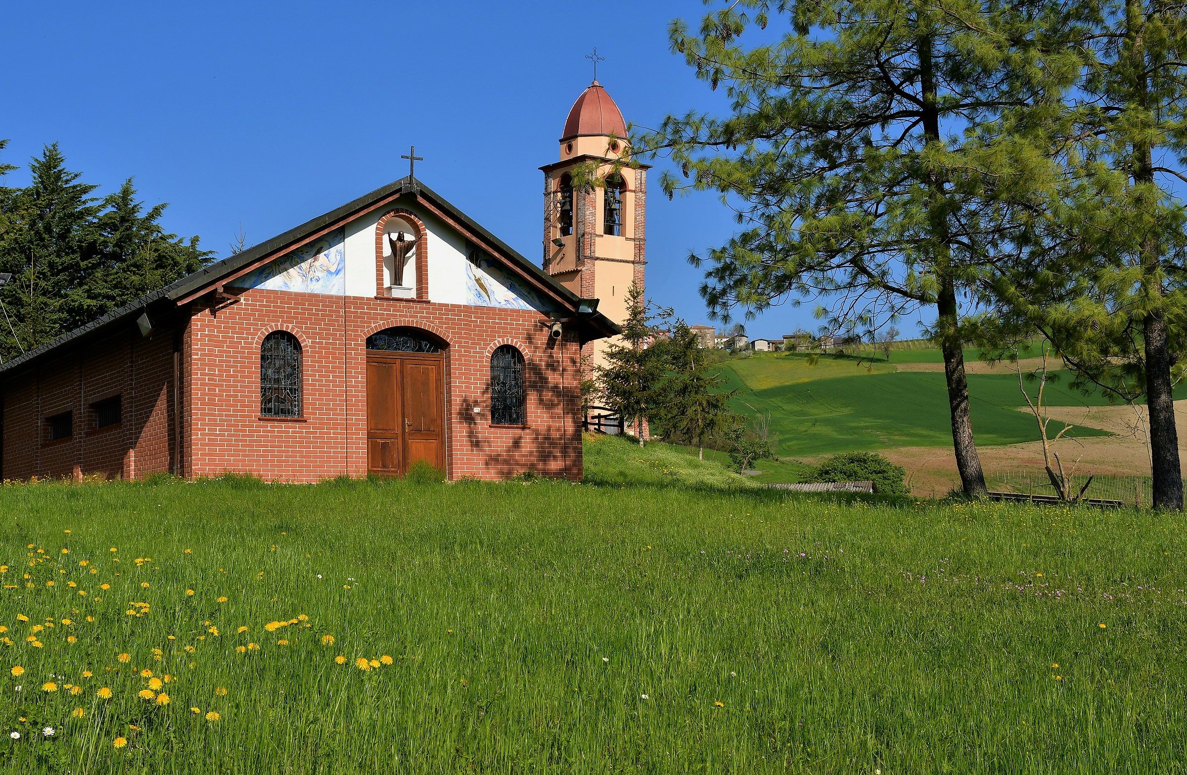 chiesetta a Roccapulzana Pc.